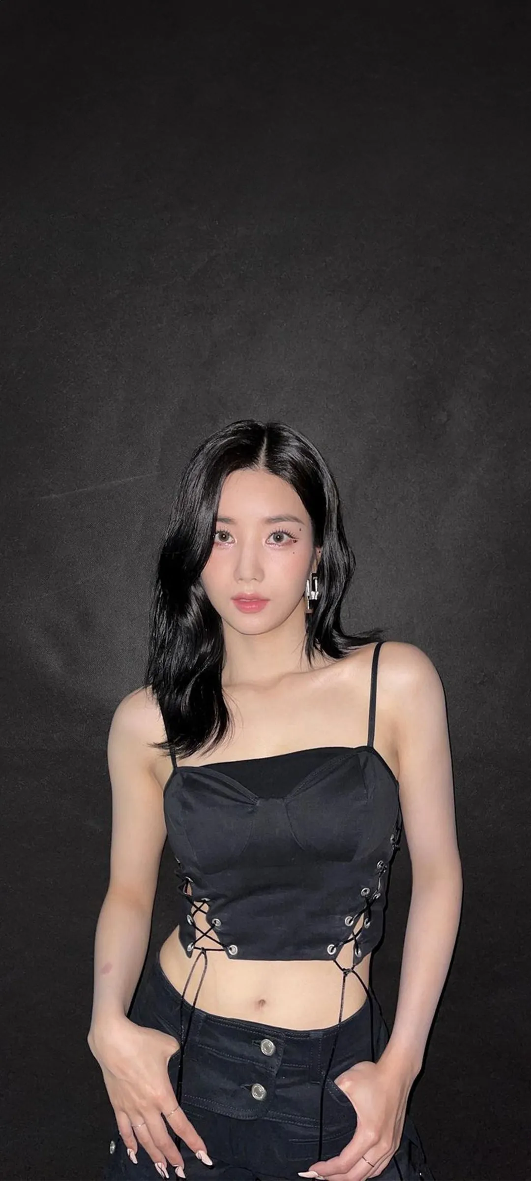 วอลเปเปอร์ หน้าจอล็อก มือถือ Kwon Eun-bi 4K HD ดาวน์โหลด — IZ*ONE