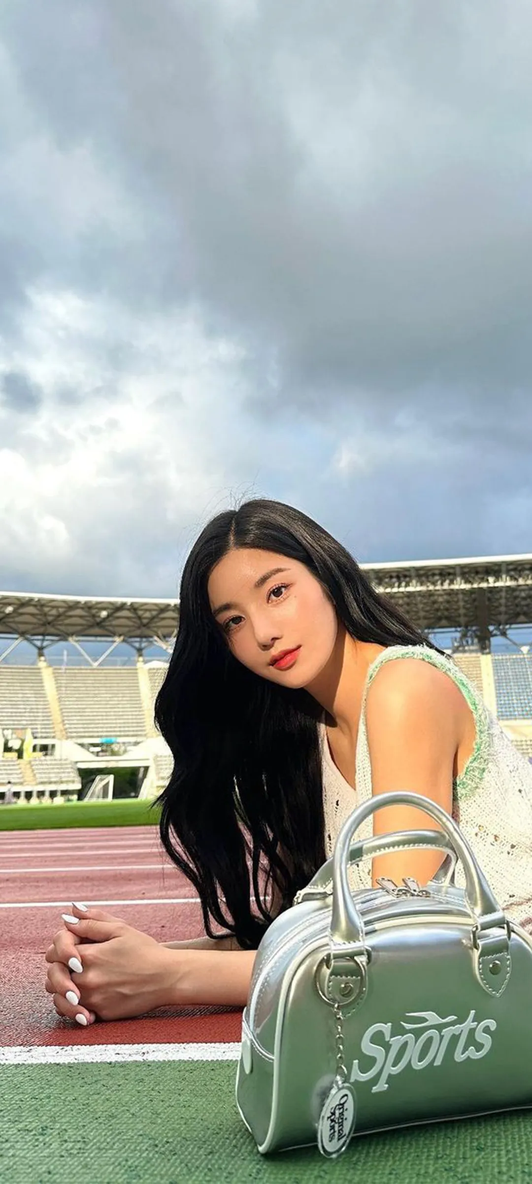 วอลเปเปอร์ หน้าจอล็อก มือถือ Kwon Eun-bi 4K HD ดาวน์โหลด — IZ*ONE