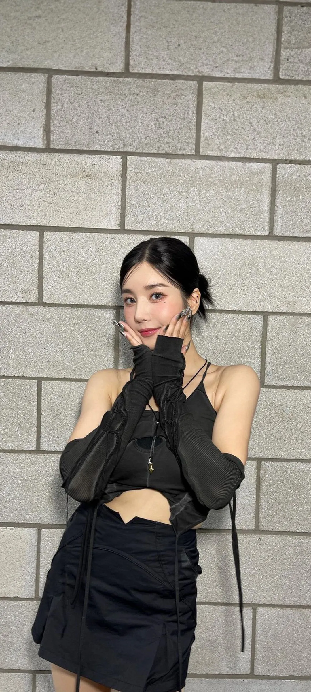วอลเปเปอร์ หน้าจอล็อก มือถือ Kwon Eun-bi 4K HD ดาวน์โหลด — IZ*ONE