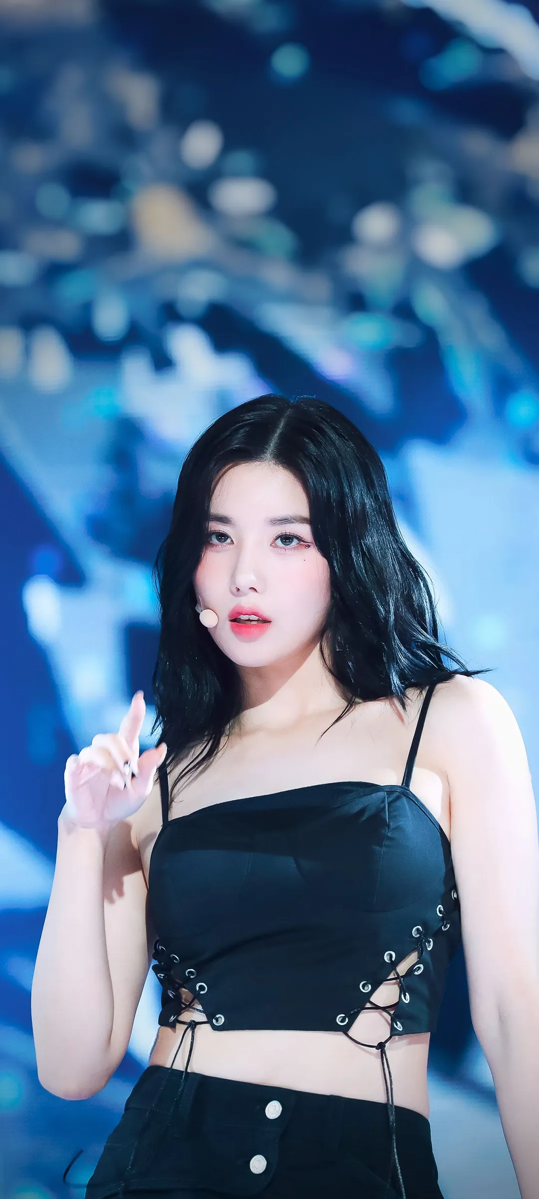 วอลเปเปอร์ หน้าจอล็อก มือถือ Kwon Eun-bi 4K HD ดาวน์โหลด — IZ*ONE