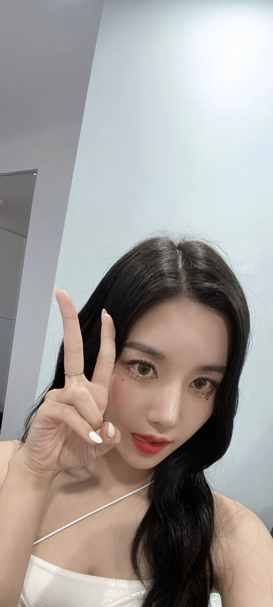 Kwon Eun-bi kilit ekranı telefon duvar kağıdı 4K HD i̇ndir — IZ*ONE