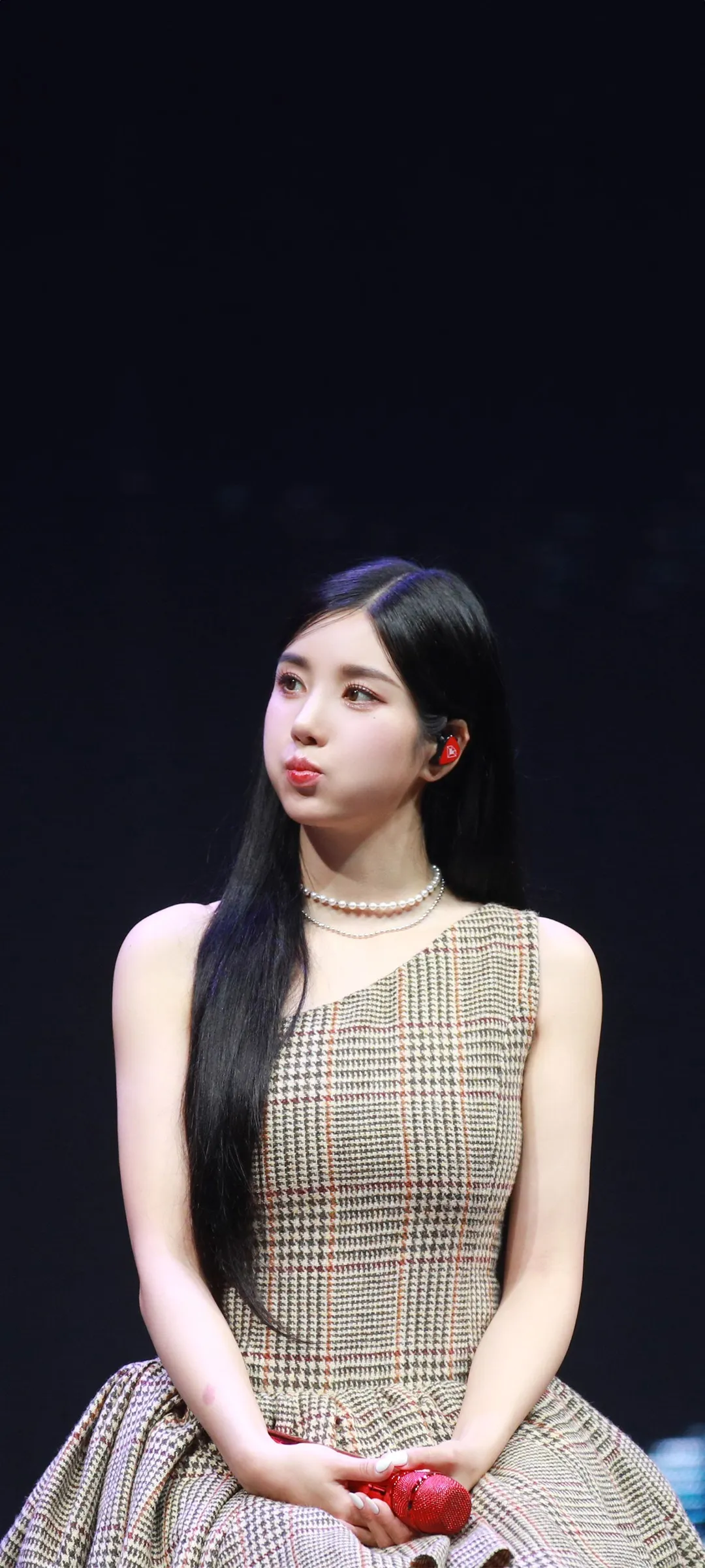 วอลเปเปอร์ หน้าจอล็อก มือถือ Kwon Eun-bi 4K HD ดาวน์โหลด — IZ*ONE