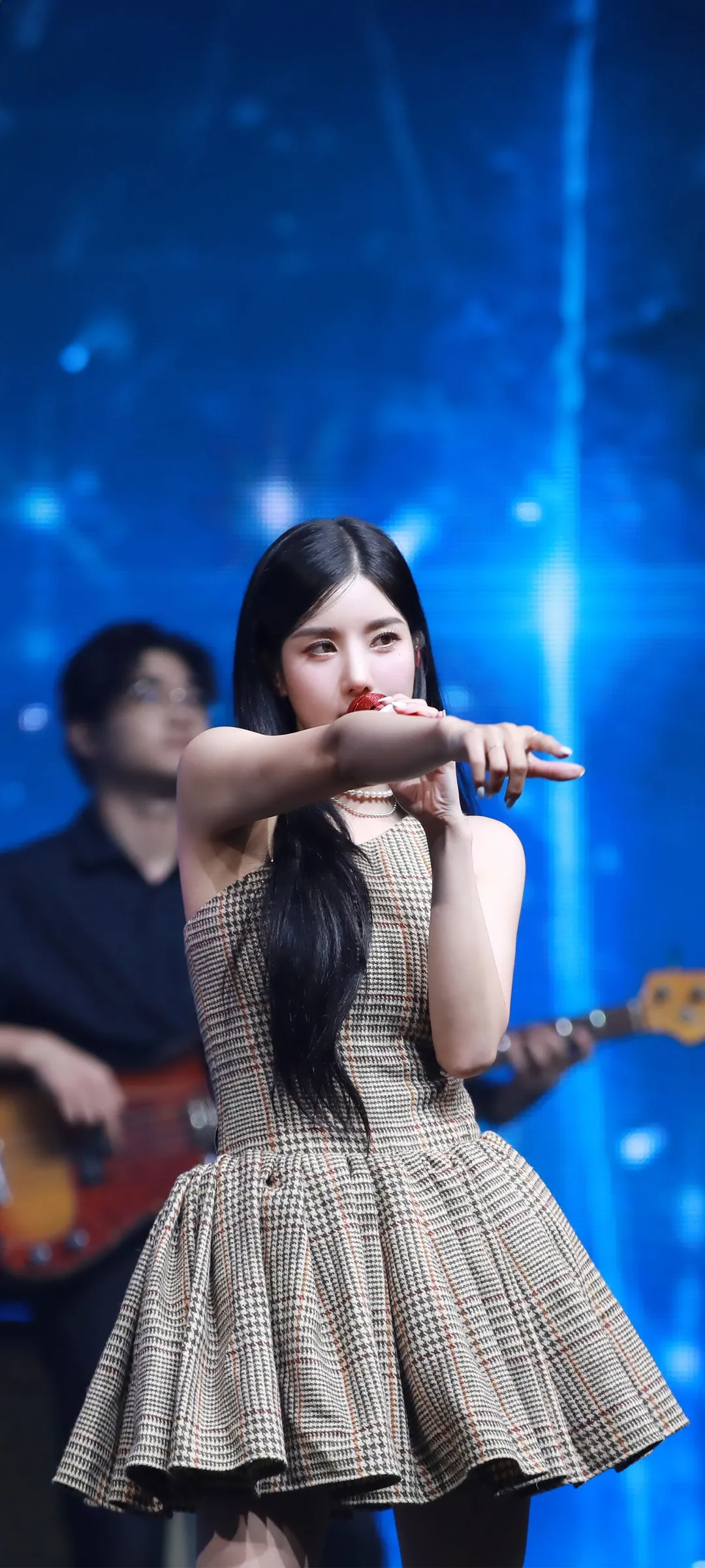 วอลเปเปอร์ หน้าจอล็อก มือถือ Kwon Eun-bi 4K HD ดาวน์โหลด — IZ*ONE