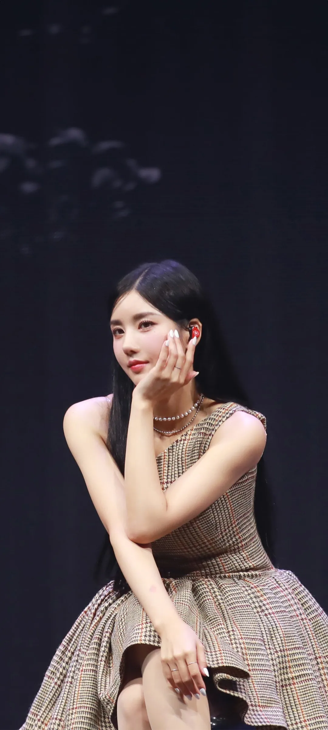 วอลเปเปอร์ หน้าจอล็อก มือถือ Kwon Eun-bi 4K HD ดาวน์โหลด — IZ*ONE