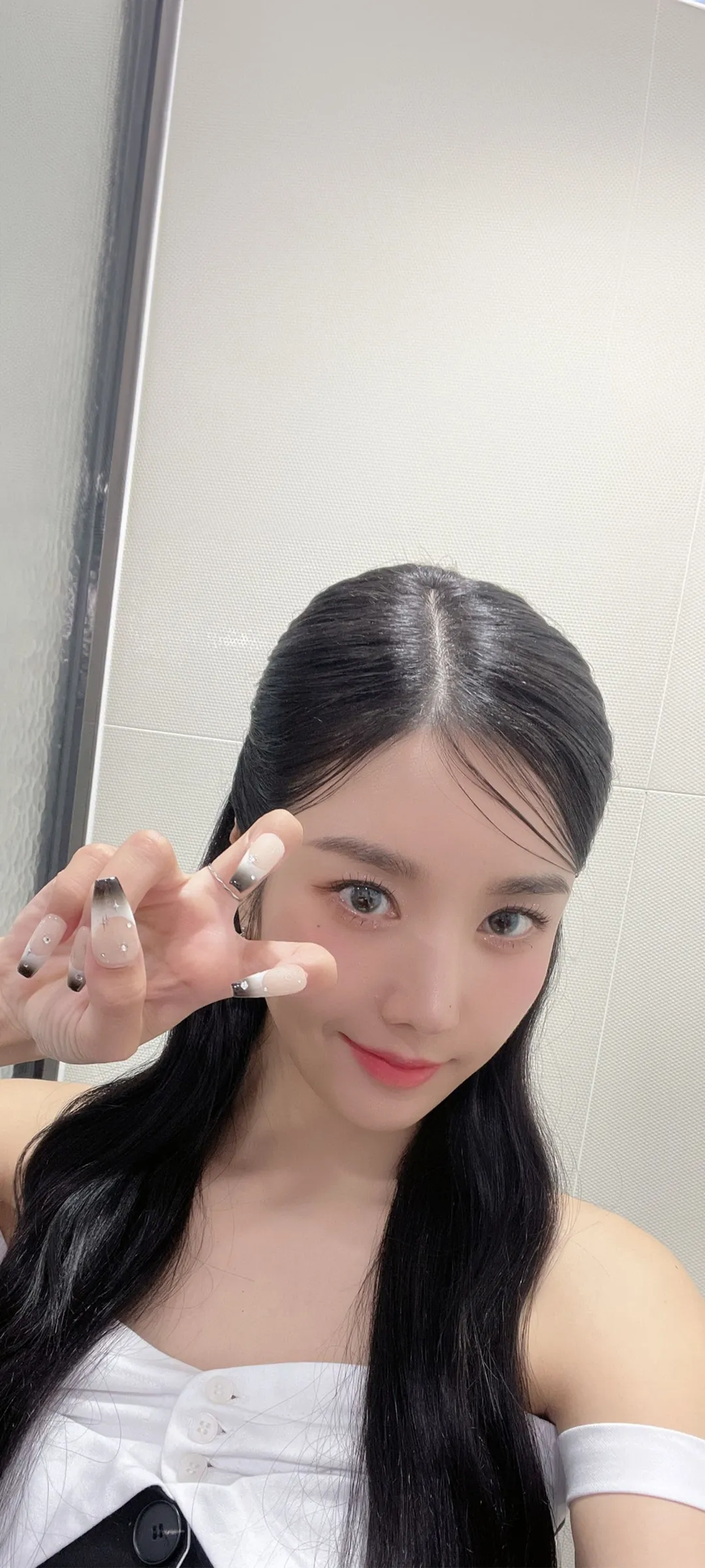 Kwon Eun-bi kilit ekranı telefon duvar kağıdı 4K HD i̇ndir — IZ*ONE