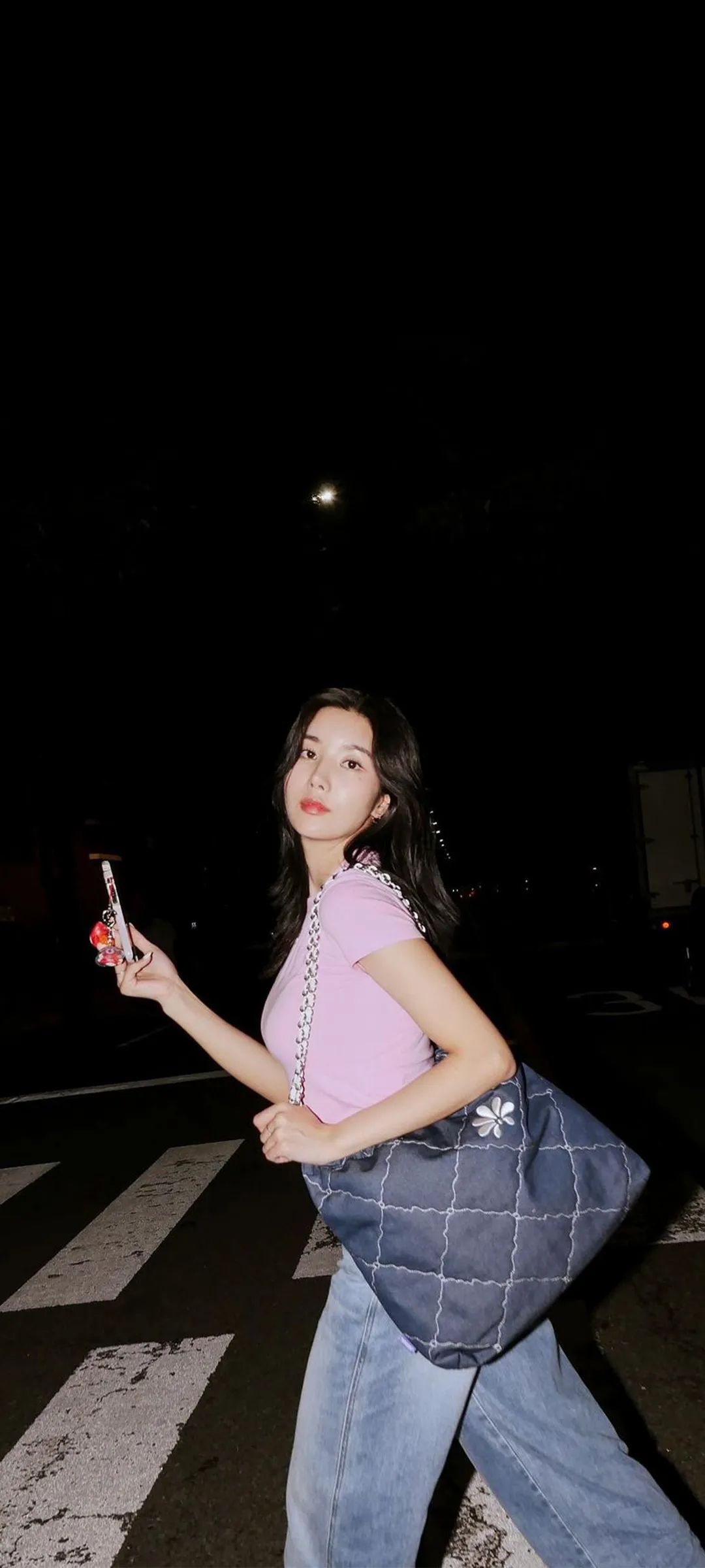 Fondo de pantalla de bloqueo móvil de Kwon Eun-bi 4K HD descargar — IZ*ONE