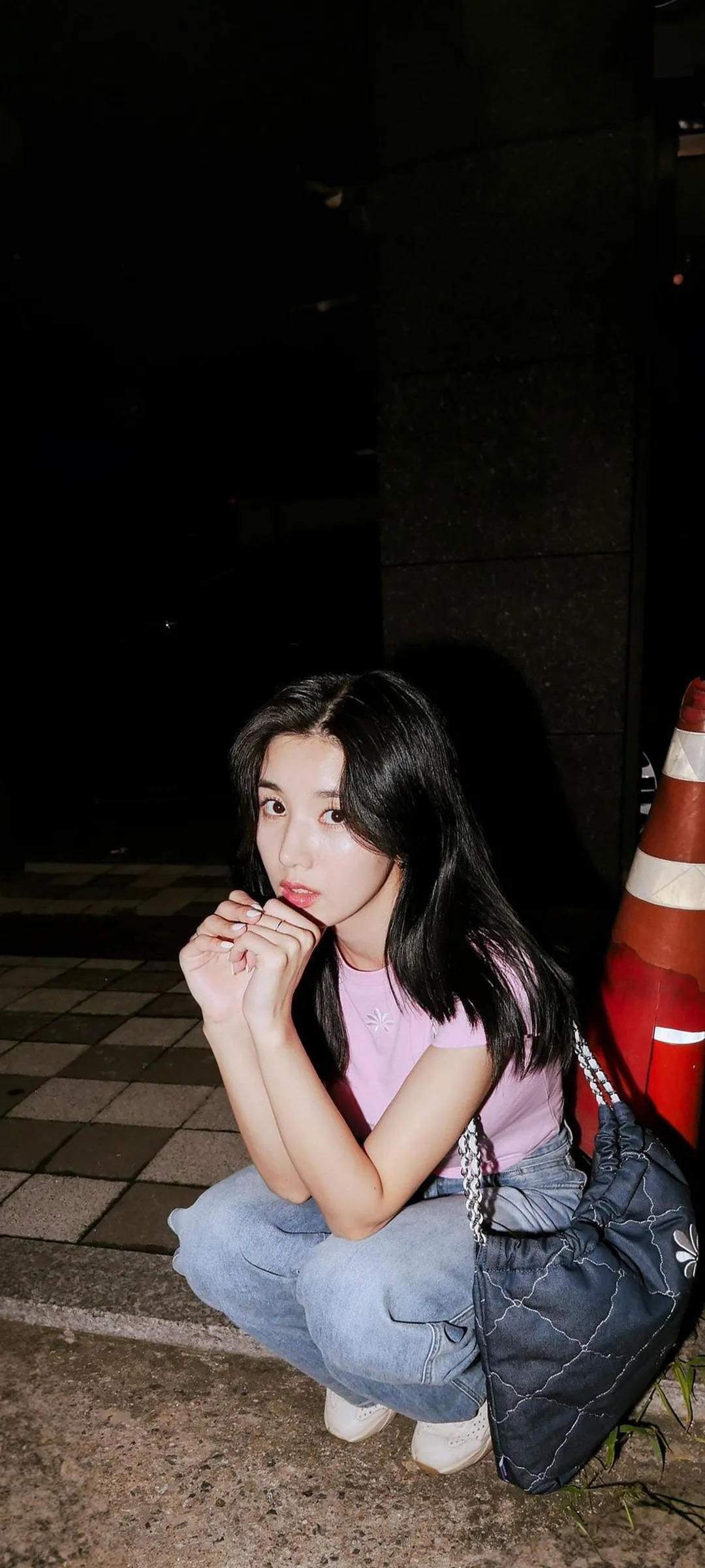 Fondo de pantalla de bloqueo móvil de Kwon Eun-bi 4K HD descargar — IZ*ONE