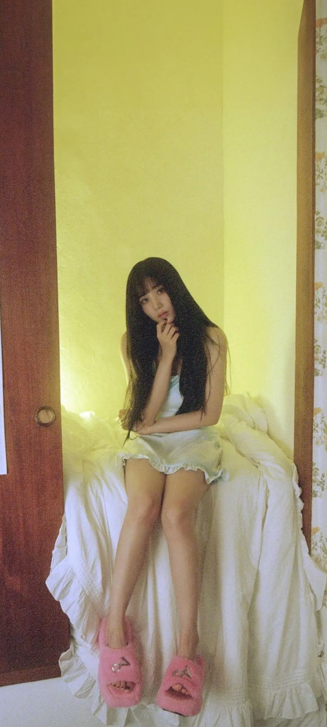 Kwon Eun-bi kilit ekranı telefon duvar kağıdı 4K HD i̇ndir — IZ*ONE