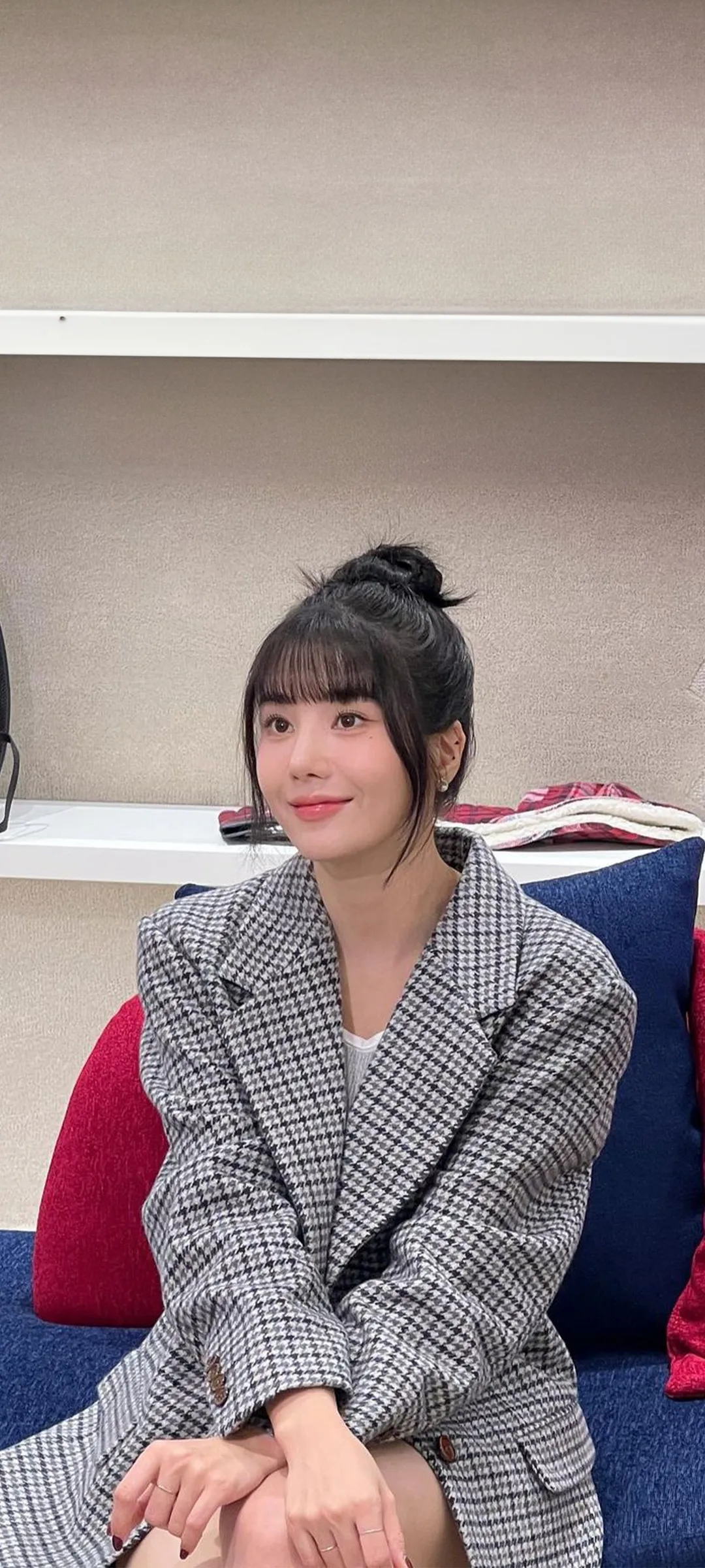 วอลเปเปอร์ หน้าจอล็อก มือถือ Kwon Eun-bi 4K HD ดาวน์โหลด — IZ*ONE