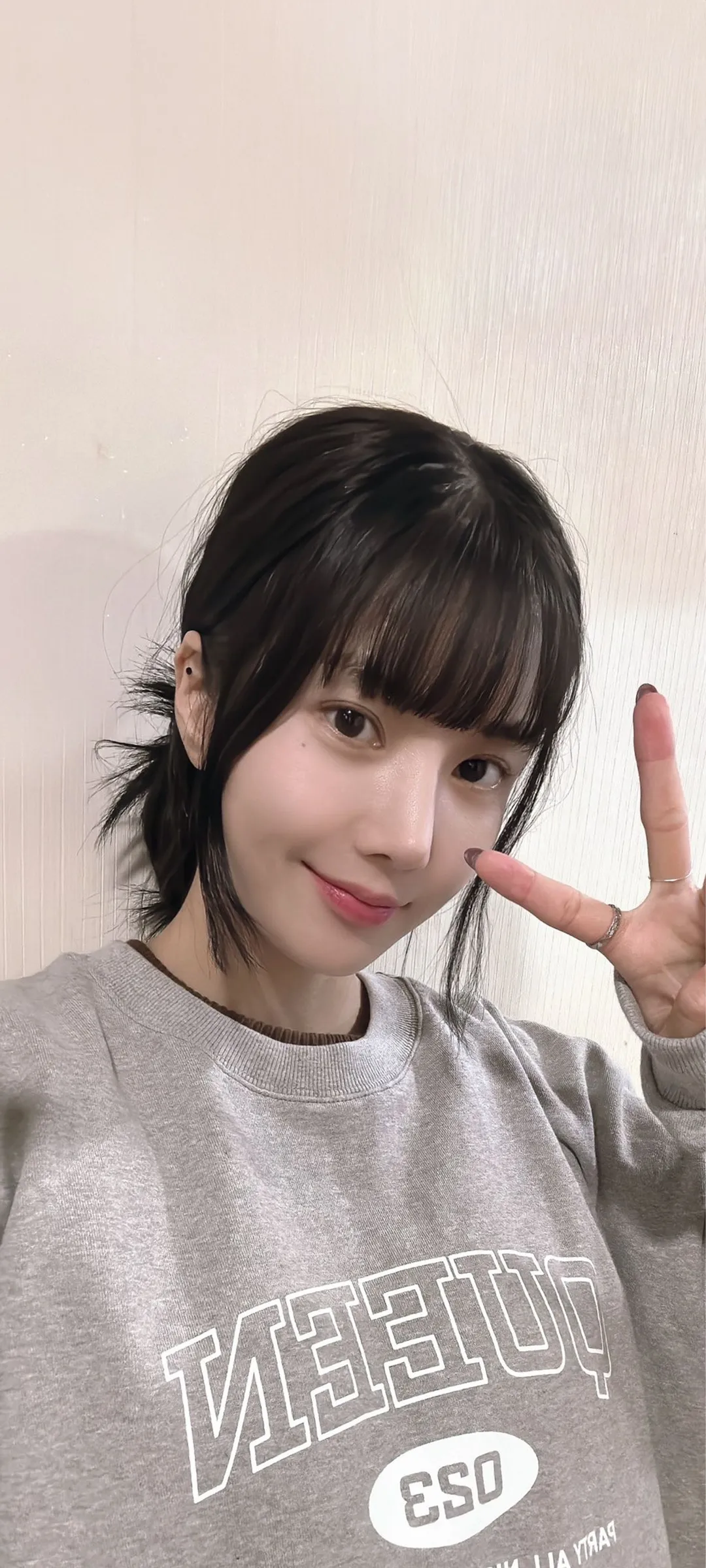 Kwon Eun-bi kilit ekranı telefon duvar kağıdı 4K HD i̇ndir — IZ*ONE