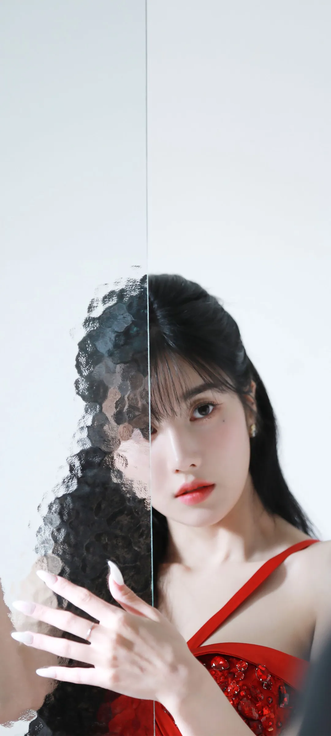 วอลเปเปอร์ หน้าจอล็อก มือถือ Kwon Eun-bi 4K HD ดาวน์โหลด — IZ*ONE