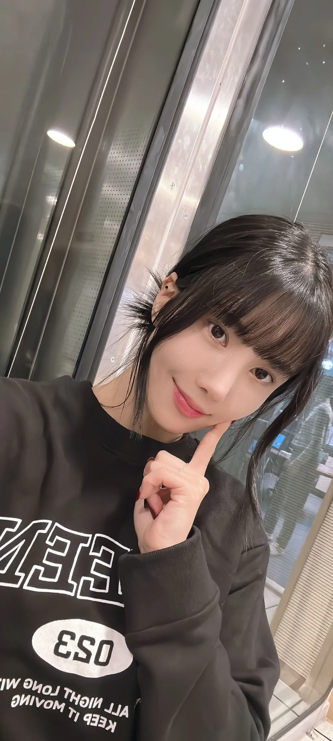 วอลเปเปอร์ หน้าจอล็อก มือถือ Kwon Eun-bi 4K HD ดาวน์โหลด — IZ*ONE