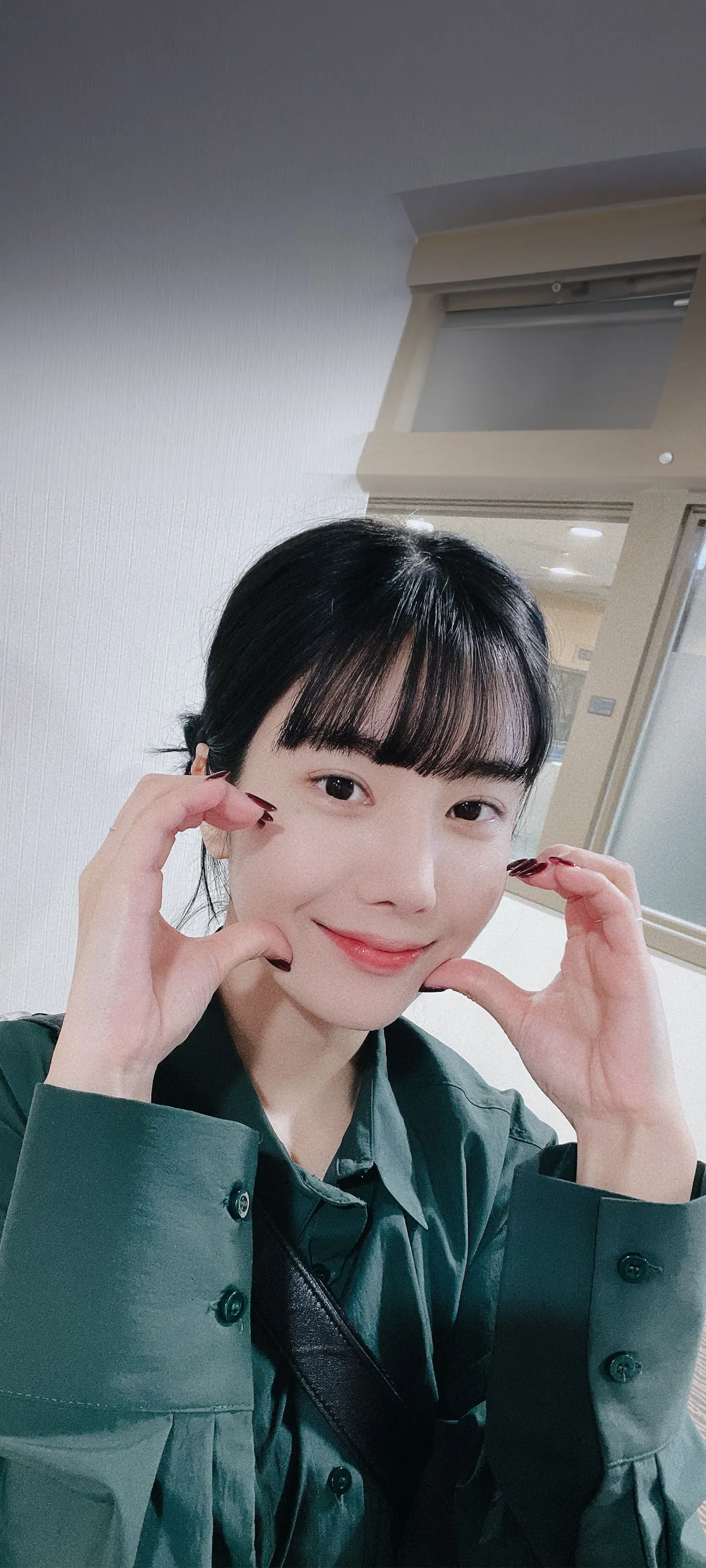 Fondo de pantalla de bloqueo móvil de Kwon Eun-bi 4K HD descargar — IZ*ONE