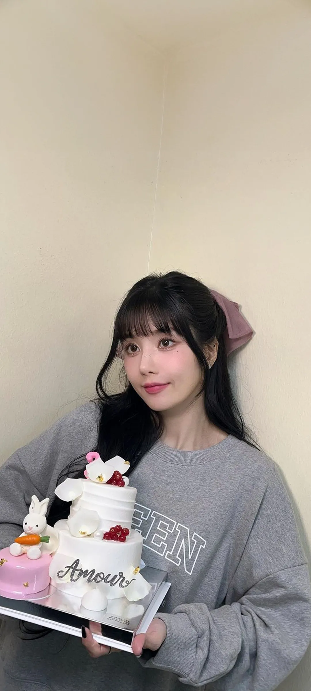 วอลเปเปอร์ หน้าจอล็อก มือถือ Kwon Eun-bi 4K HD ดาวน์โหลด — IZ*ONE