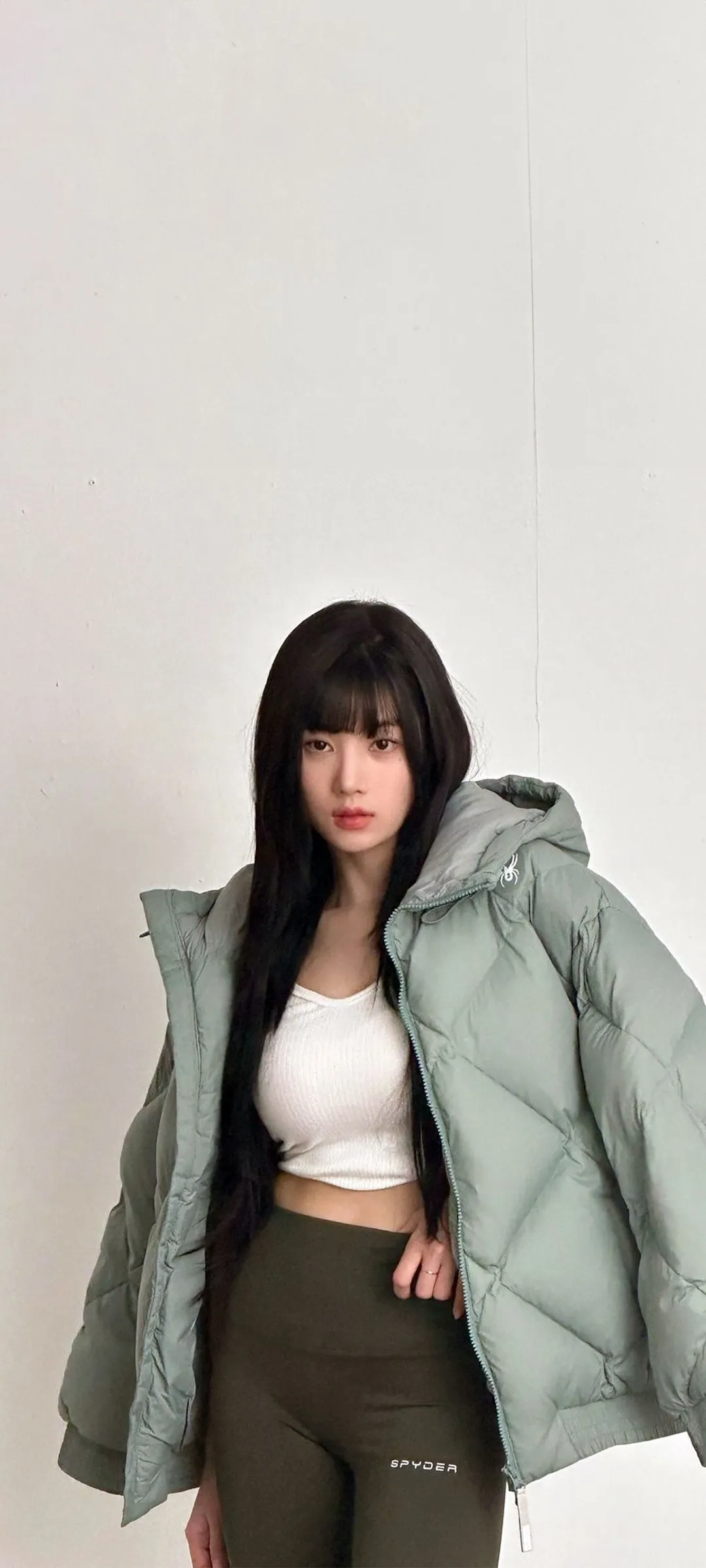 วอลเปเปอร์ หน้าจอล็อก มือถือ Kwon Eun-bi 4K HD ดาวน์โหลด — IZ*ONE