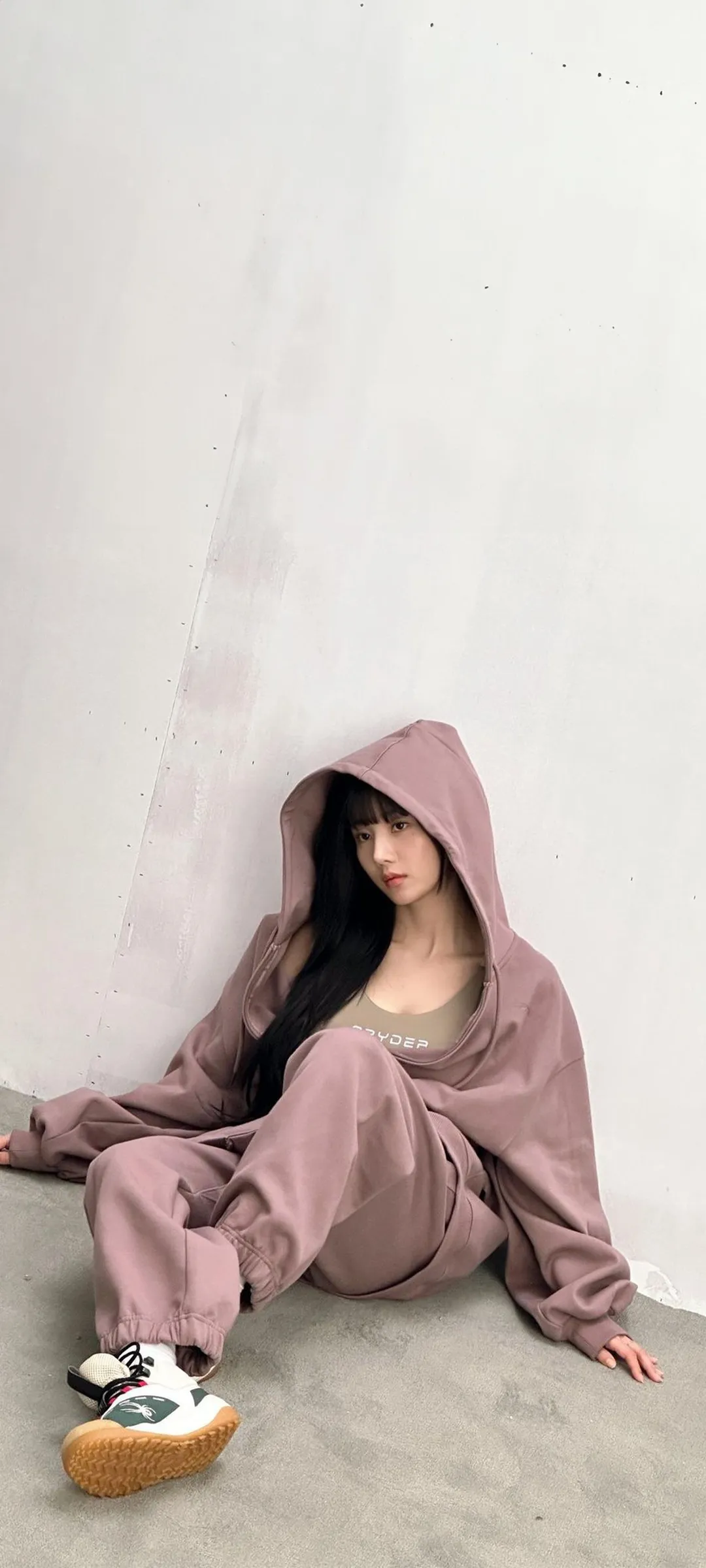 Kwon Eun-bi kilit ekranı telefon duvar kağıdı 4K HD i̇ndir — IZ*ONE