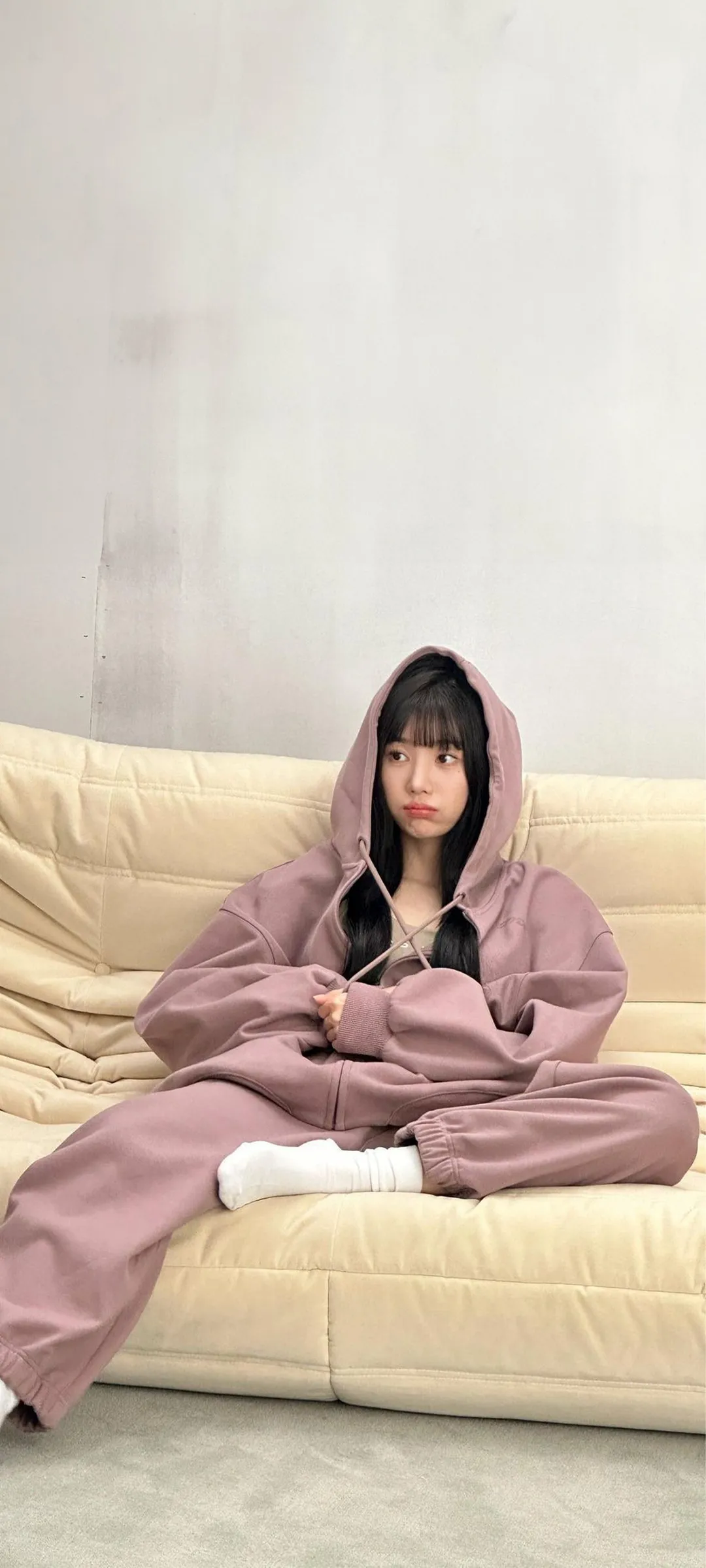 วอลเปเปอร์ หน้าจอล็อก มือถือ Kwon Eun-bi 4K HD ดาวน์โหลด — IZ*ONE