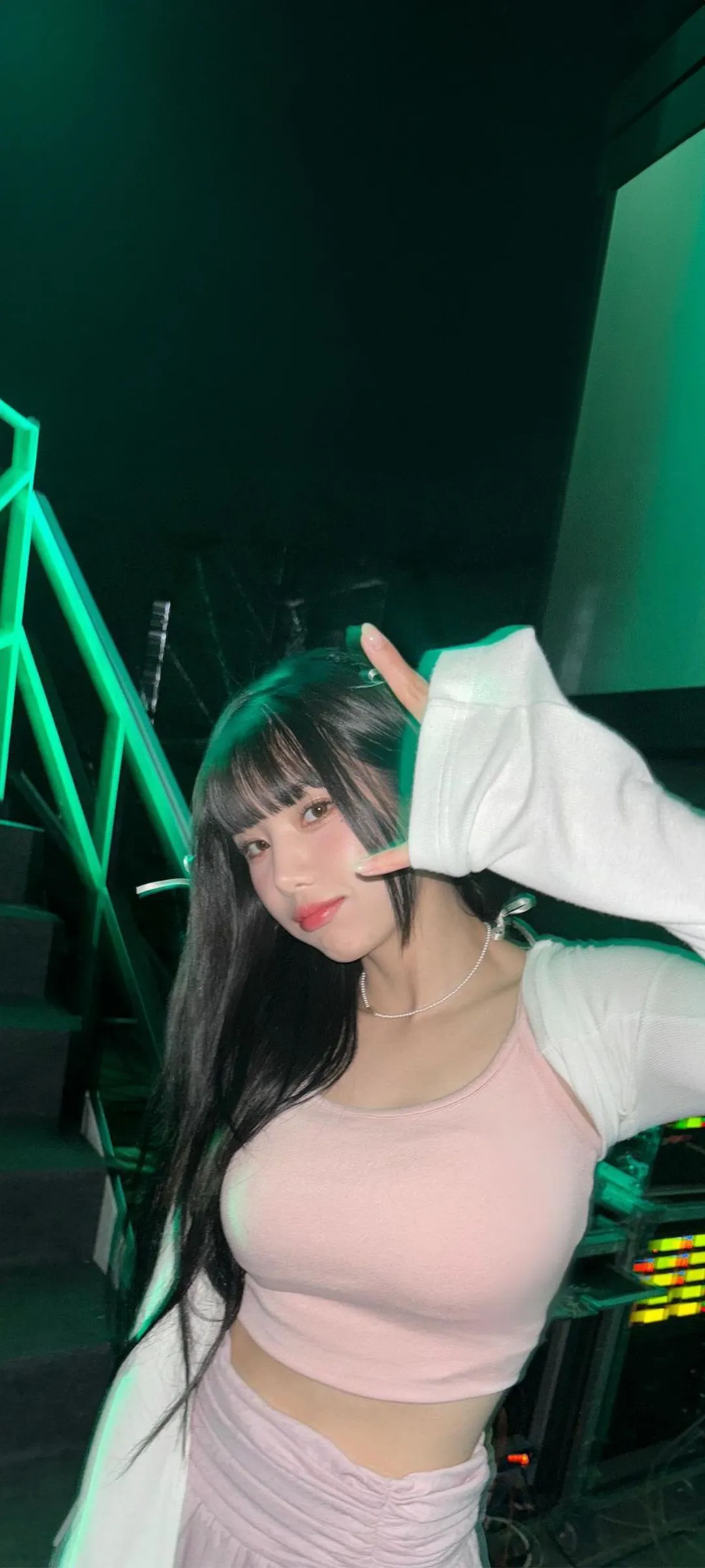 วอลเปเปอร์ หน้าจอล็อก มือถือ Kwon Eun-bi 4K HD ดาวน์โหลด — IZ*ONE