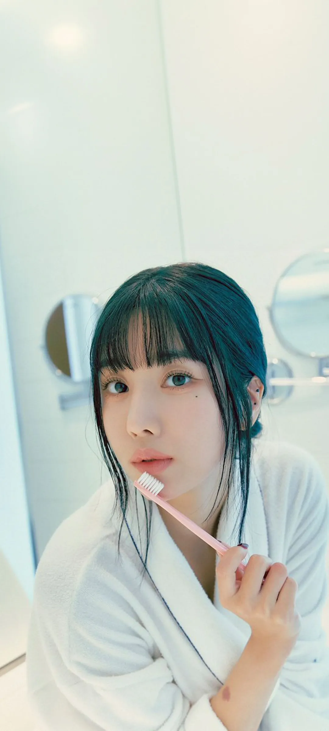 วอลเปเปอร์ หน้าจอล็อก มือถือ Kwon Eun-bi 4K HD ดาวน์โหลด — IZ*ONE