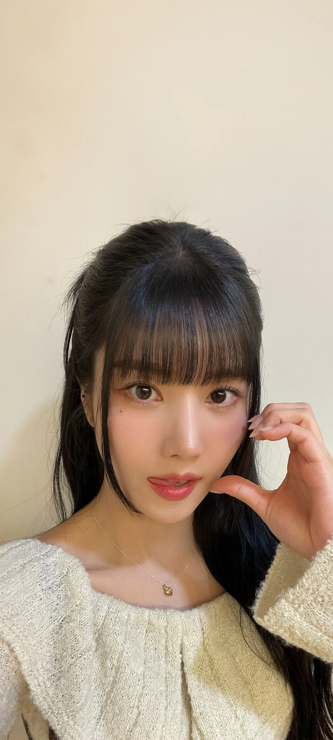 วอลเปเปอร์ หน้าจอล็อก มือถือ Kwon Eun-bi 4K HD ดาวน์โหลด — IZ*ONE
