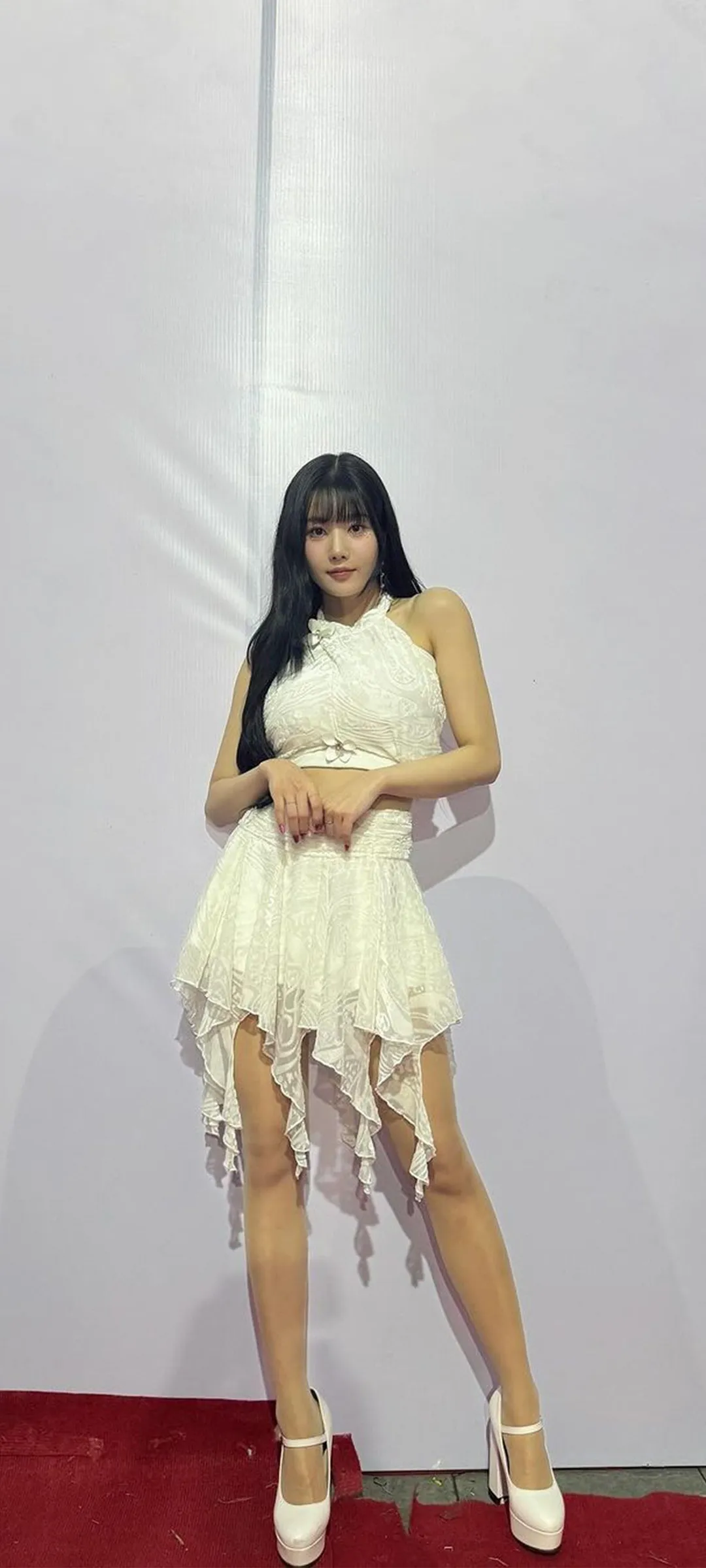 วอลเปเปอร์ หน้าจอล็อก มือถือ Kwon Eun-bi 4K HD ดาวน์โหลด — IZ*ONE