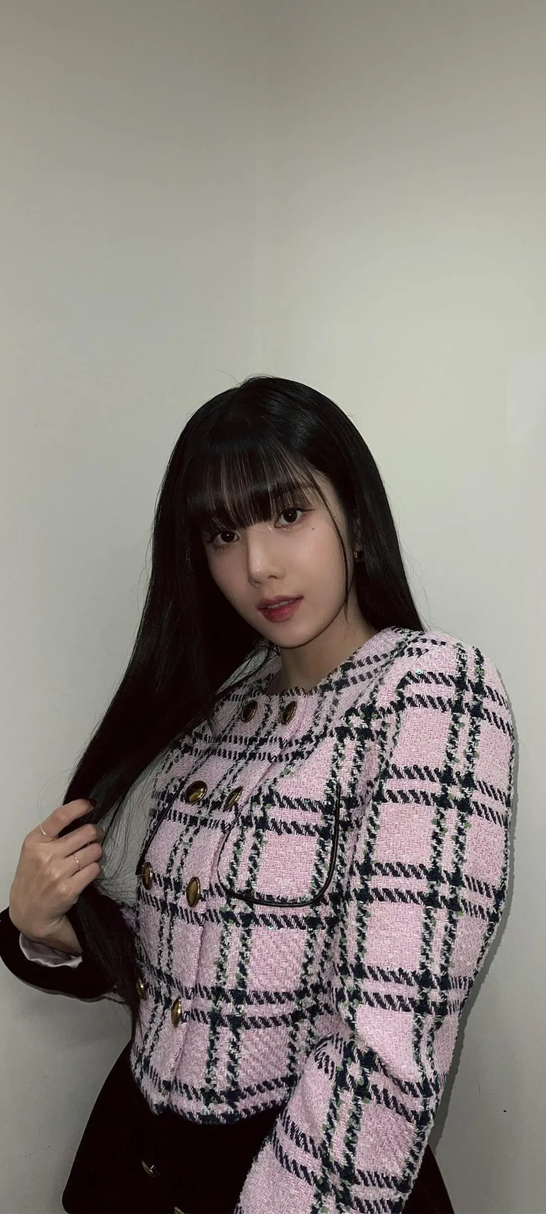 วอลเปเปอร์ หน้าจอล็อก มือถือ Kwon Eun-bi 4K HD ดาวน์โหลด — IZ*ONE