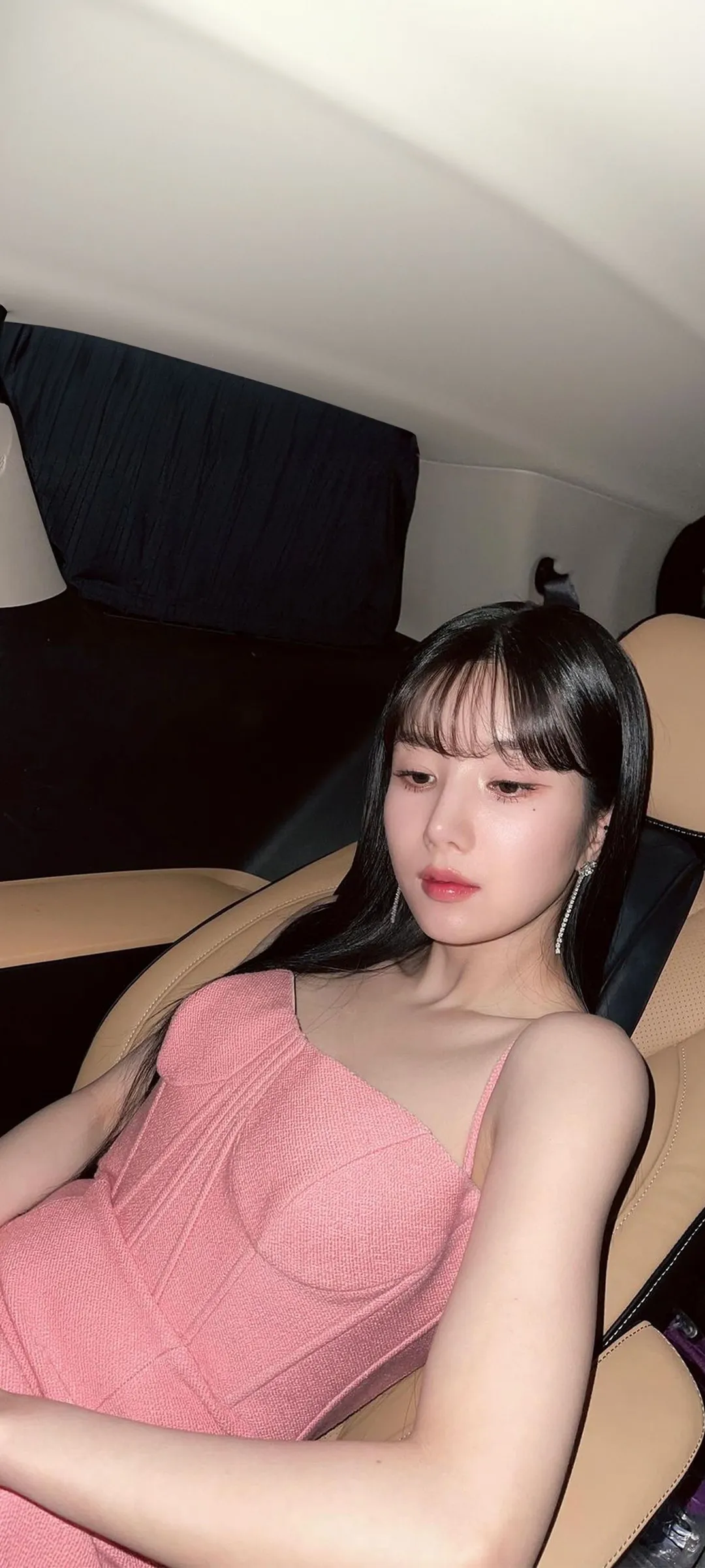 วอลเปเปอร์ หน้าจอล็อก มือถือ Kwon Eun-bi 4K HD ดาวน์โหลด — IZ*ONE