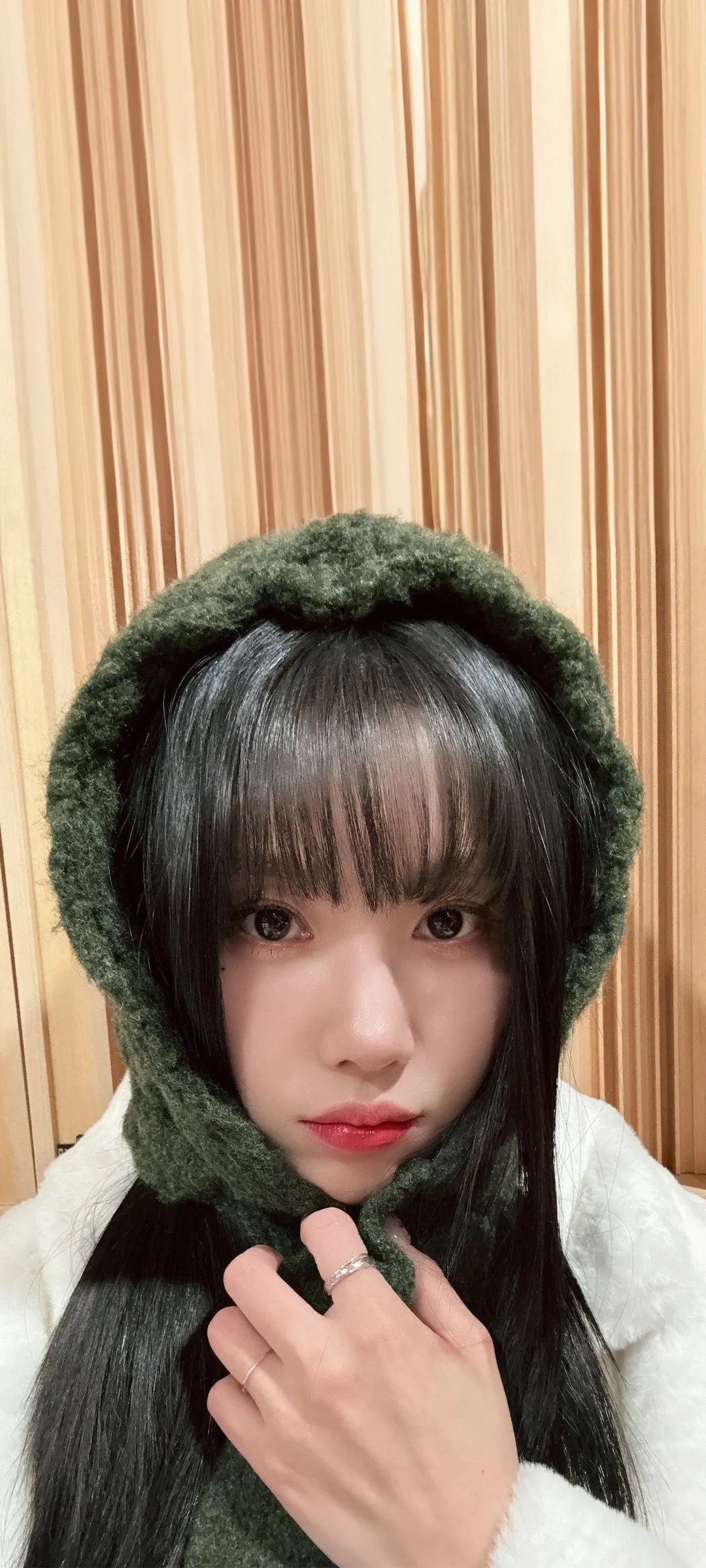 วอลเปเปอร์ หน้าจอล็อก มือถือ Kwon Eun-bi 4K HD ดาวน์โหลด — IZ*ONE