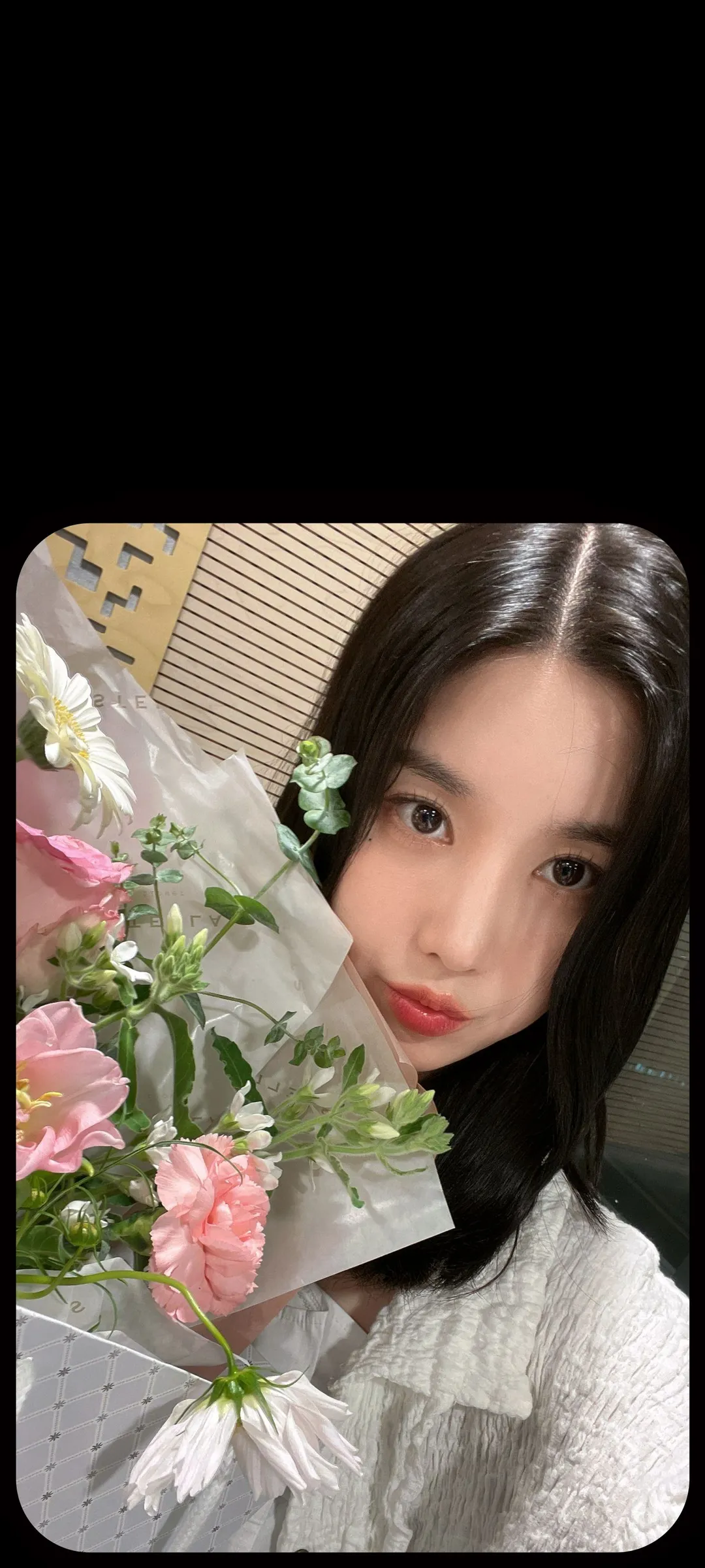 Kwon Eun-bi kilit ekranı telefon duvar kağıdı 4K HD i̇ndir — IZ*ONE