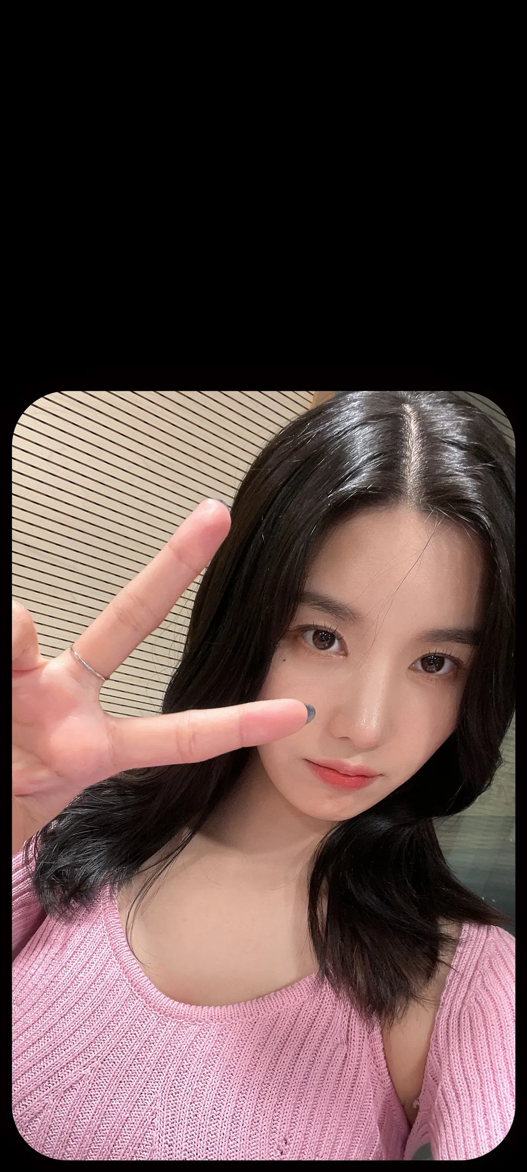 วอลเปเปอร์ หน้าจอล็อก มือถือ Kwon Eun-bi 4K HD ดาวน์โหลด — IZ*ONE
