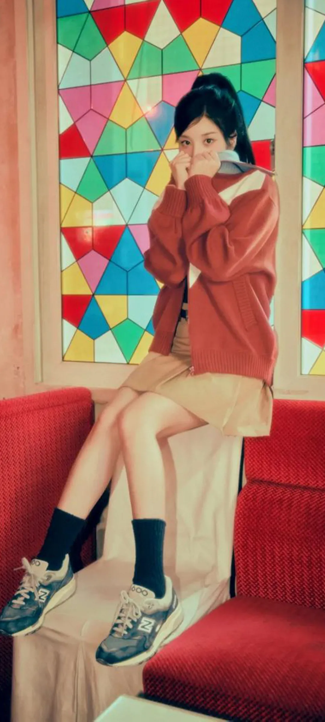 วอลเปเปอร์ หน้าจอล็อก มือถือ Kwon Eun-bi 4K HD ดาวน์โหลด — IZ*ONE