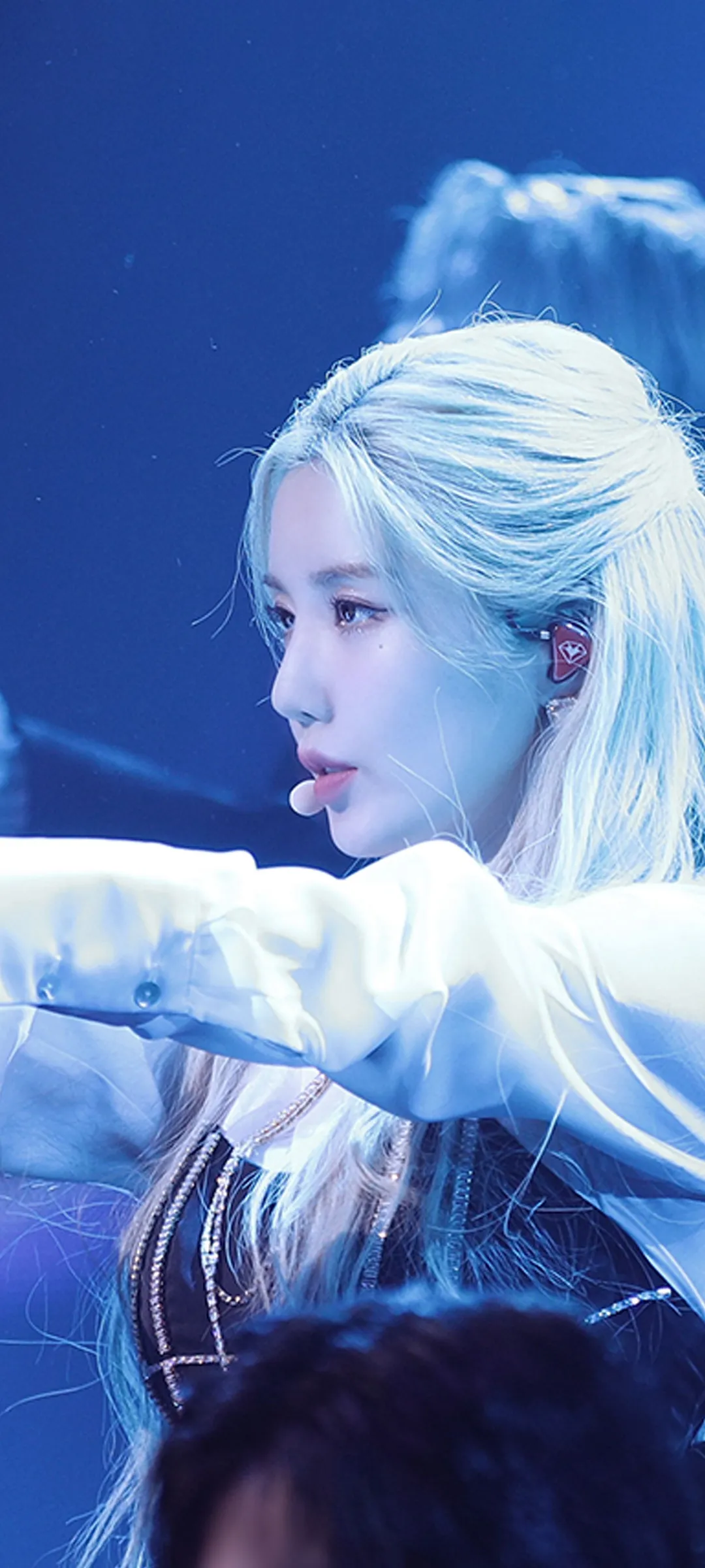 วอลเปเปอร์ หน้าจอล็อก มือถือ Kwon Eun-bi 4K HD ดาวน์โหลด — IZ*ONE