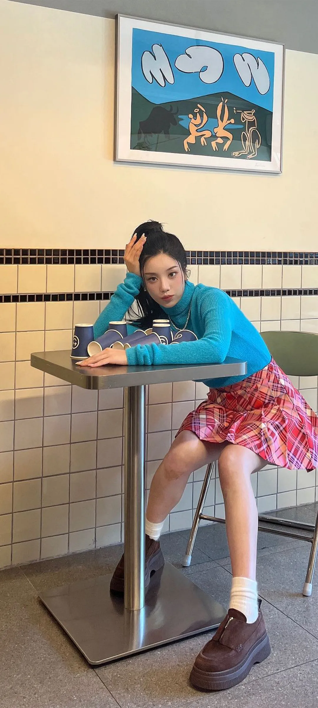 วอลเปเปอร์ หน้าจอล็อก มือถือ Kwon Eun-bi 4K HD ดาวน์โหลด — IZ*ONE