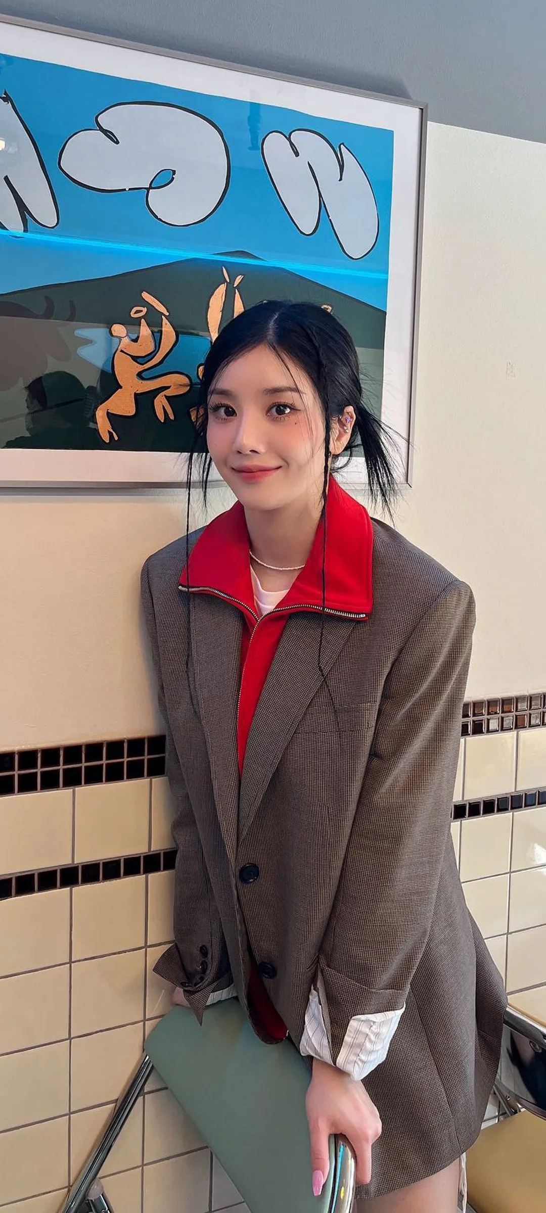 วอลเปเปอร์ หน้าจอล็อก มือถือ Kwon Eun-bi 4K HD ดาวน์โหลด — IZ*ONE