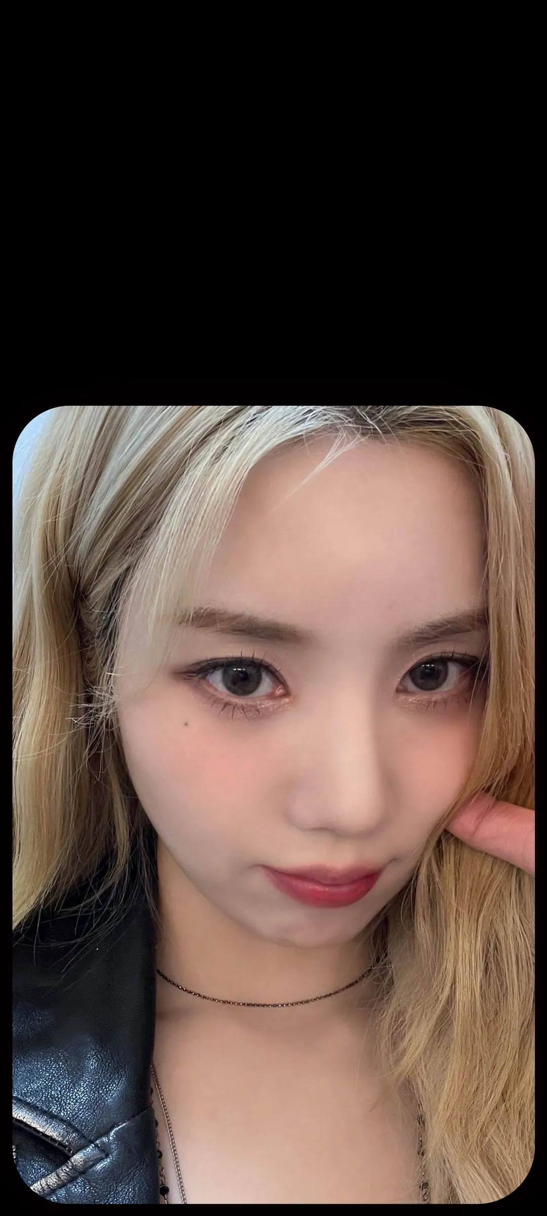 วอลเปเปอร์ หน้าจอล็อก มือถือ Kwon Eun-bi 4K HD ดาวน์โหลด — IZ*ONE