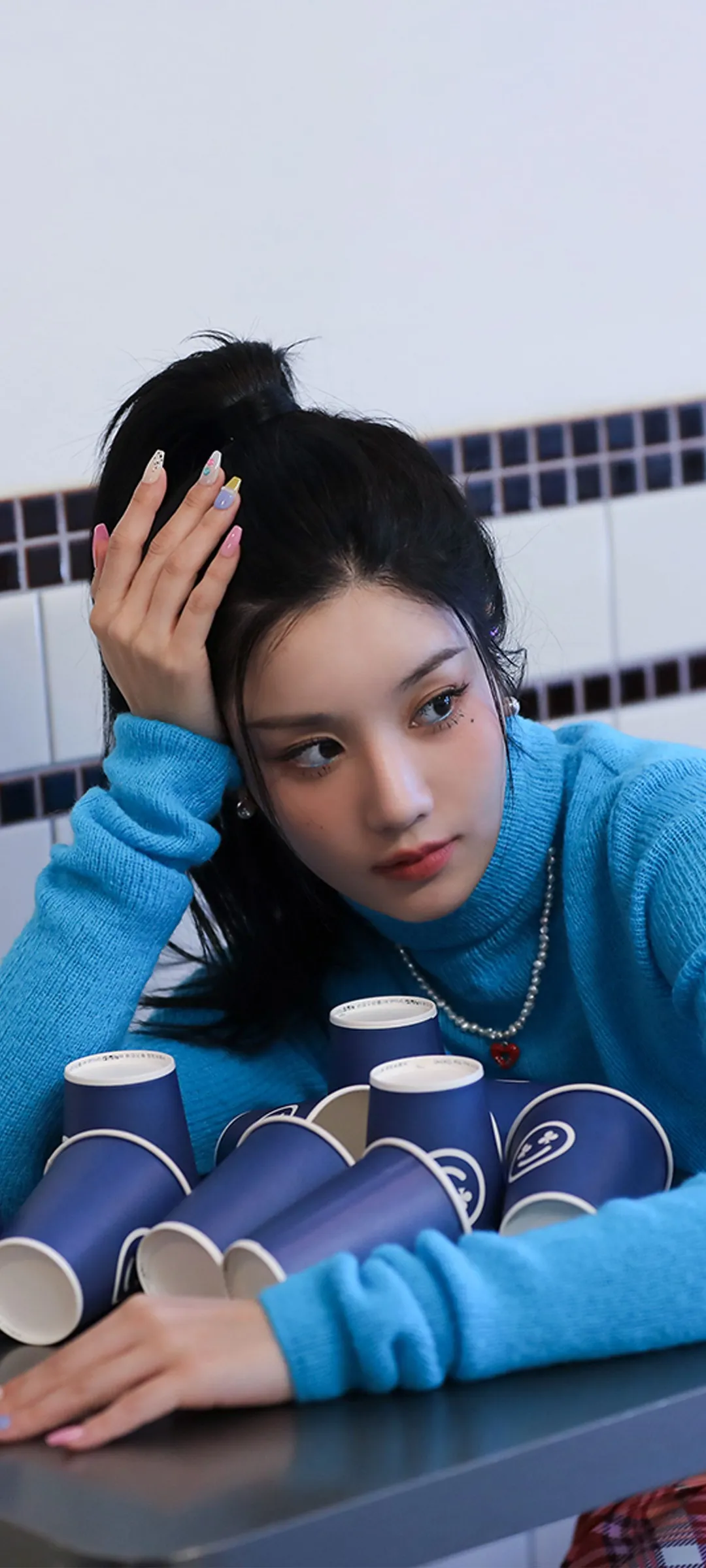 วอลเปเปอร์ หน้าจอล็อก มือถือ Kwon Eun-bi 4K HD ดาวน์โหลด — IZ*ONE