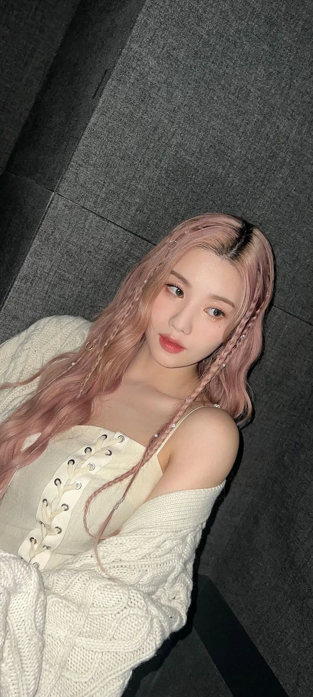 Kwon Eun-bi kilit ekranı telefon duvar kağıdı 4K HD i̇ndir — IZ*ONE
