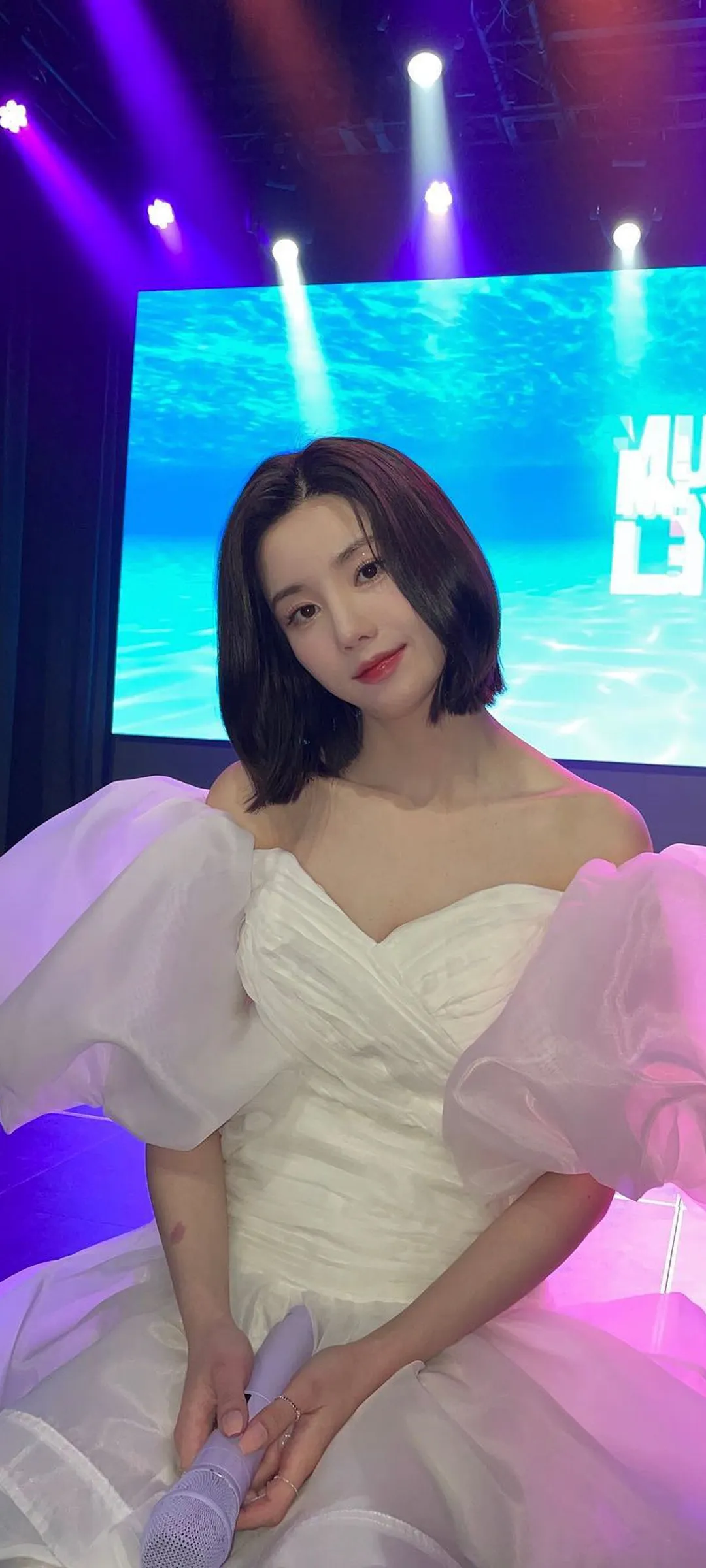 วอลเปเปอร์ หน้าจอล็อก มือถือ Kwon Eun-bi 4K HD ดาวน์โหลด — IZ*ONE
