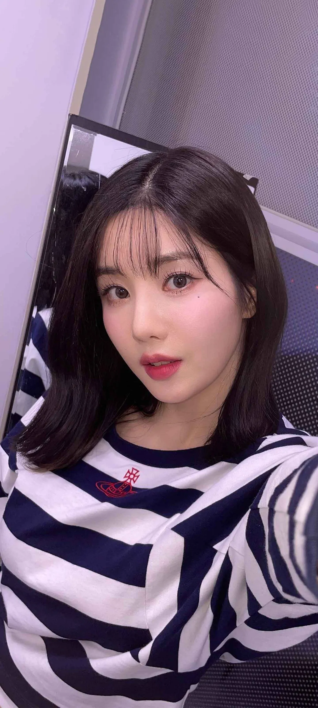 วอลเปเปอร์ หน้าจอล็อก มือถือ Kwon Eun-bi 4K HD ดาวน์โหลด — IZ*ONE