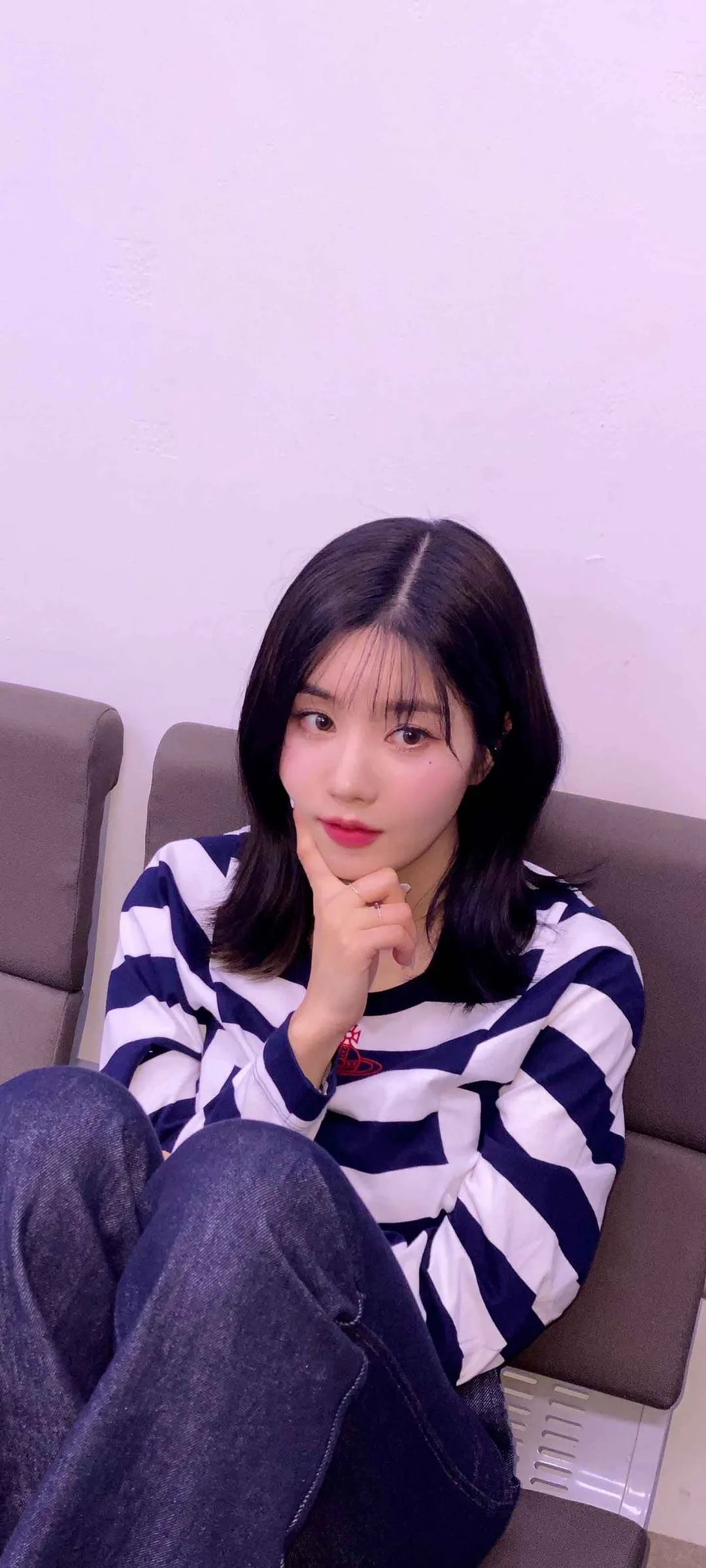 วอลเปเปอร์ หน้าจอล็อก มือถือ Kwon Eun-bi 4K HD ดาวน์โหลด — IZ*ONE