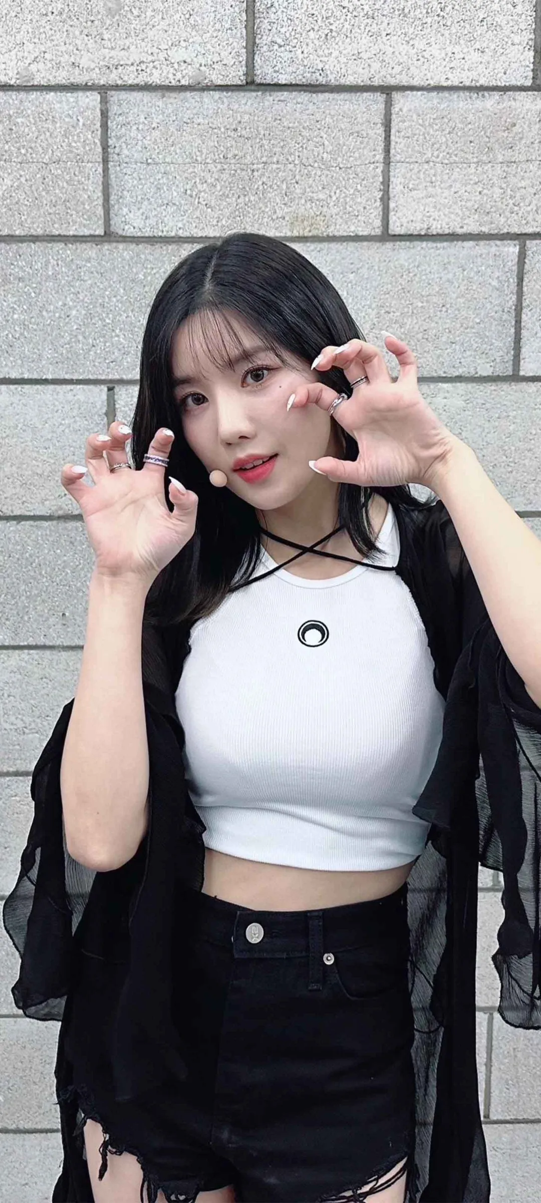 วอลเปเปอร์ หน้าจอล็อก มือถือ Kwon Eun-bi 4K HD ดาวน์โหลด — IZ*ONE