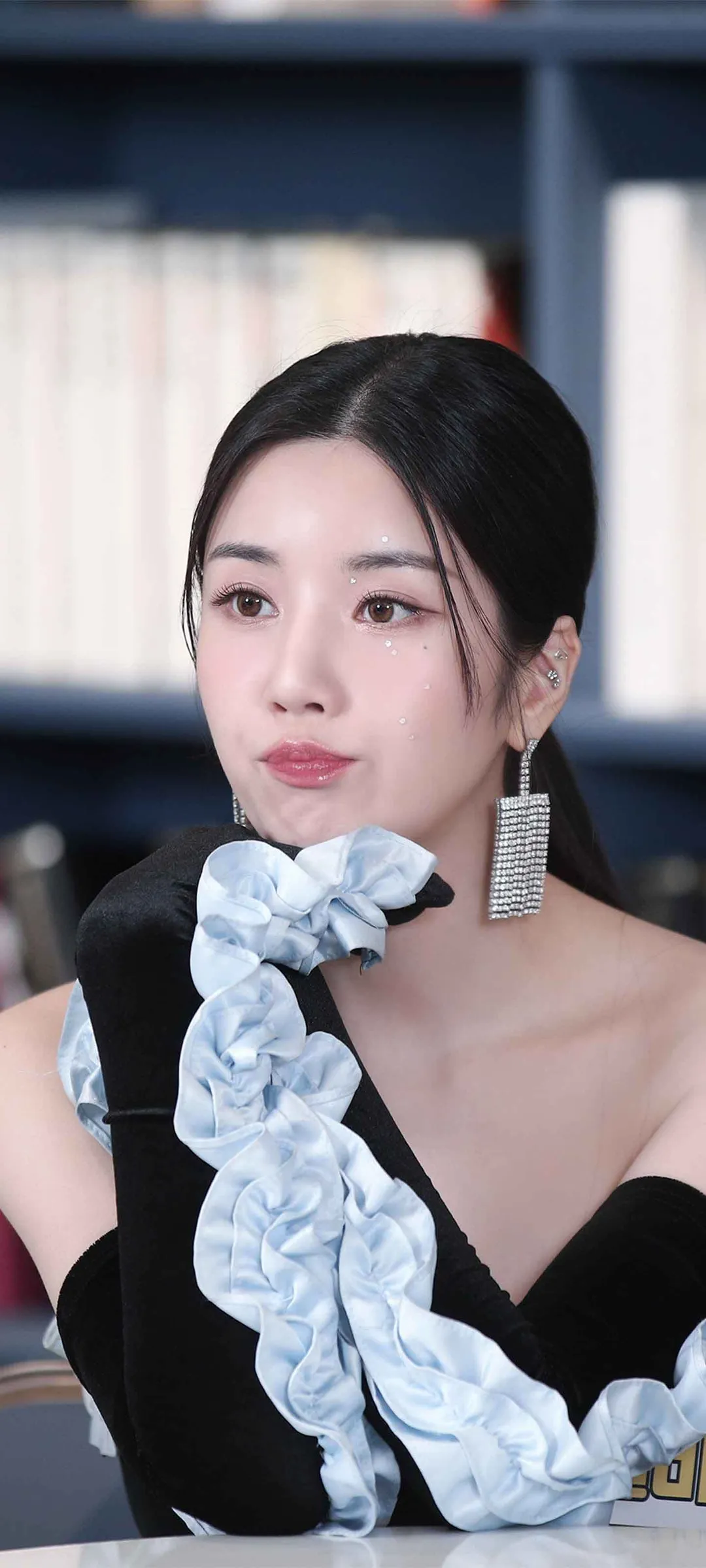 วอลเปเปอร์ หน้าจอล็อก มือถือ Kwon Eun-bi 4K HD ดาวน์โหลด — IZ*ONE