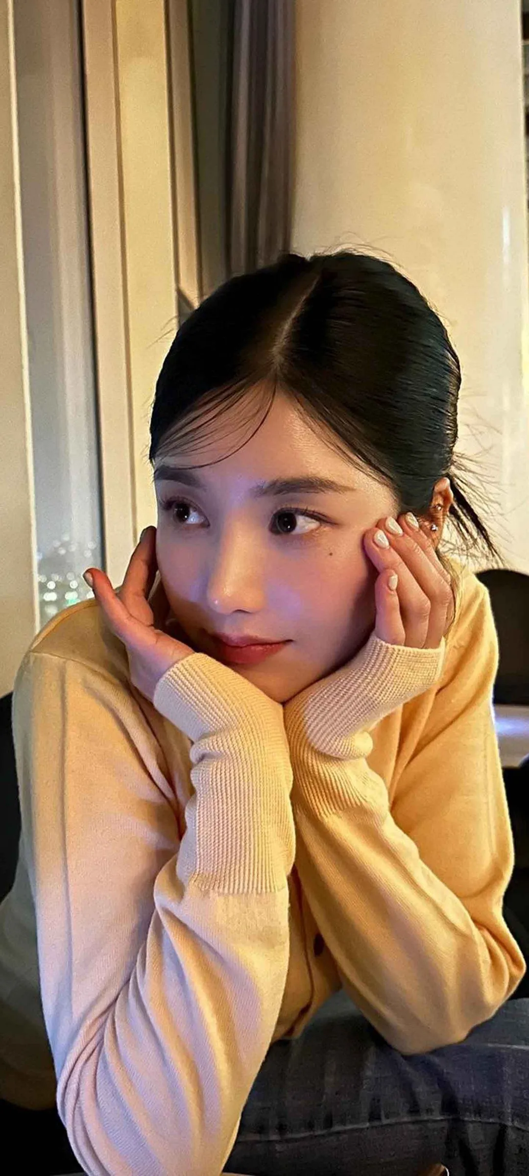 วอลเปเปอร์ หน้าจอล็อก มือถือ Kwon Eun-bi 4K HD ดาวน์โหลด — IZ*ONE