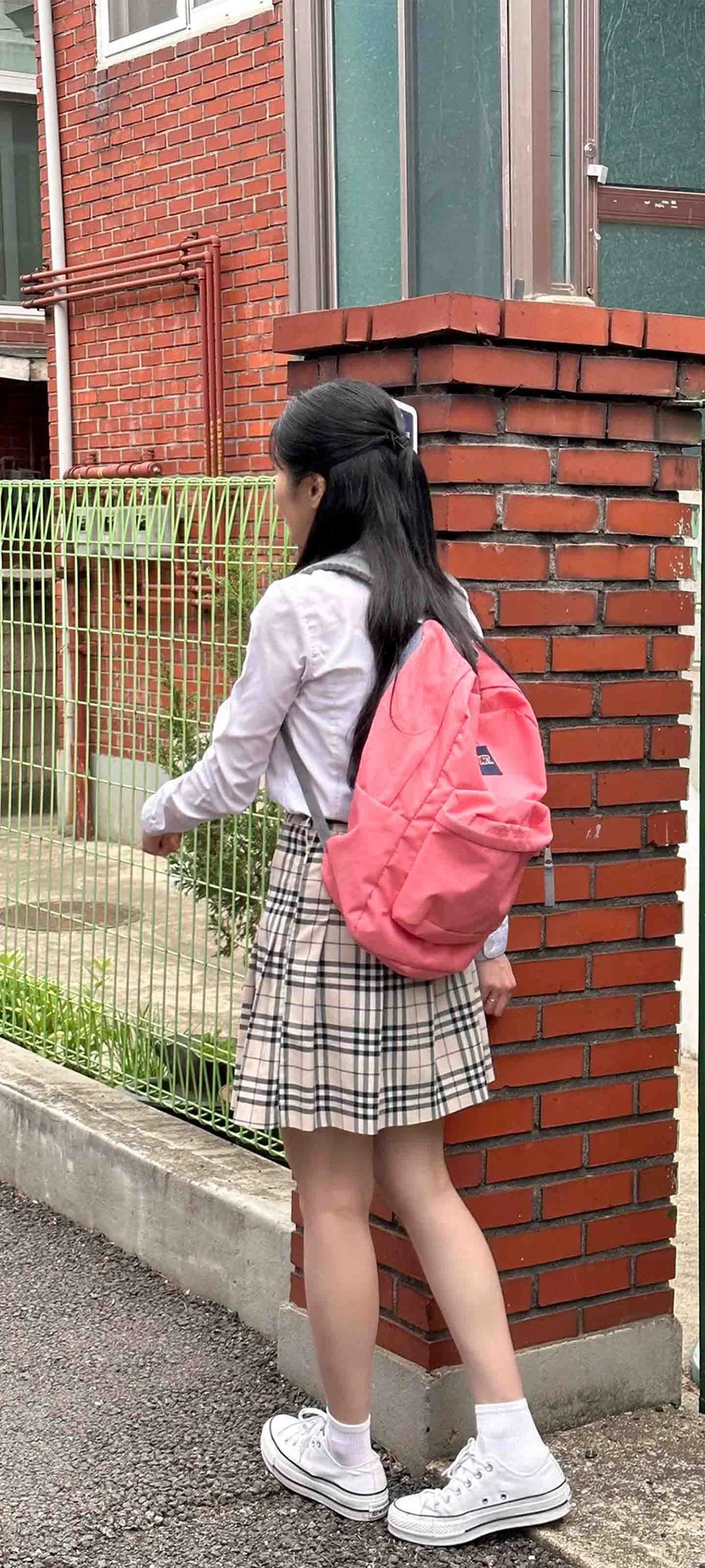 วอลเปเปอร์ หน้าจอล็อก มือถือ Kwon Eun-bi 4K HD ดาวน์โหลด — IZ*ONE