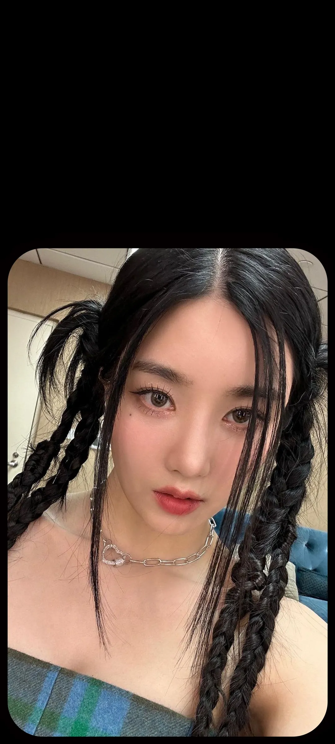 วอลเปเปอร์ หน้าจอล็อก มือถือ Kwon Eun-bi 4K HD ดาวน์โหลด — IZ*ONE