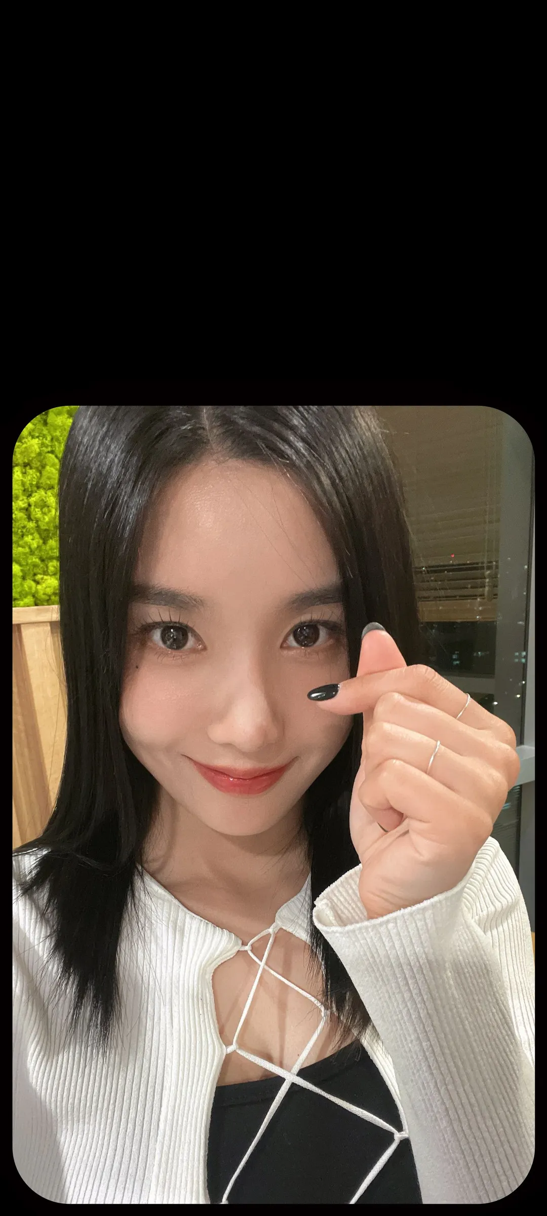 วอลเปเปอร์ หน้าจอล็อก มือถือ Kwon Eun-bi 4K HD ดาวน์โหลด — IZ*ONE