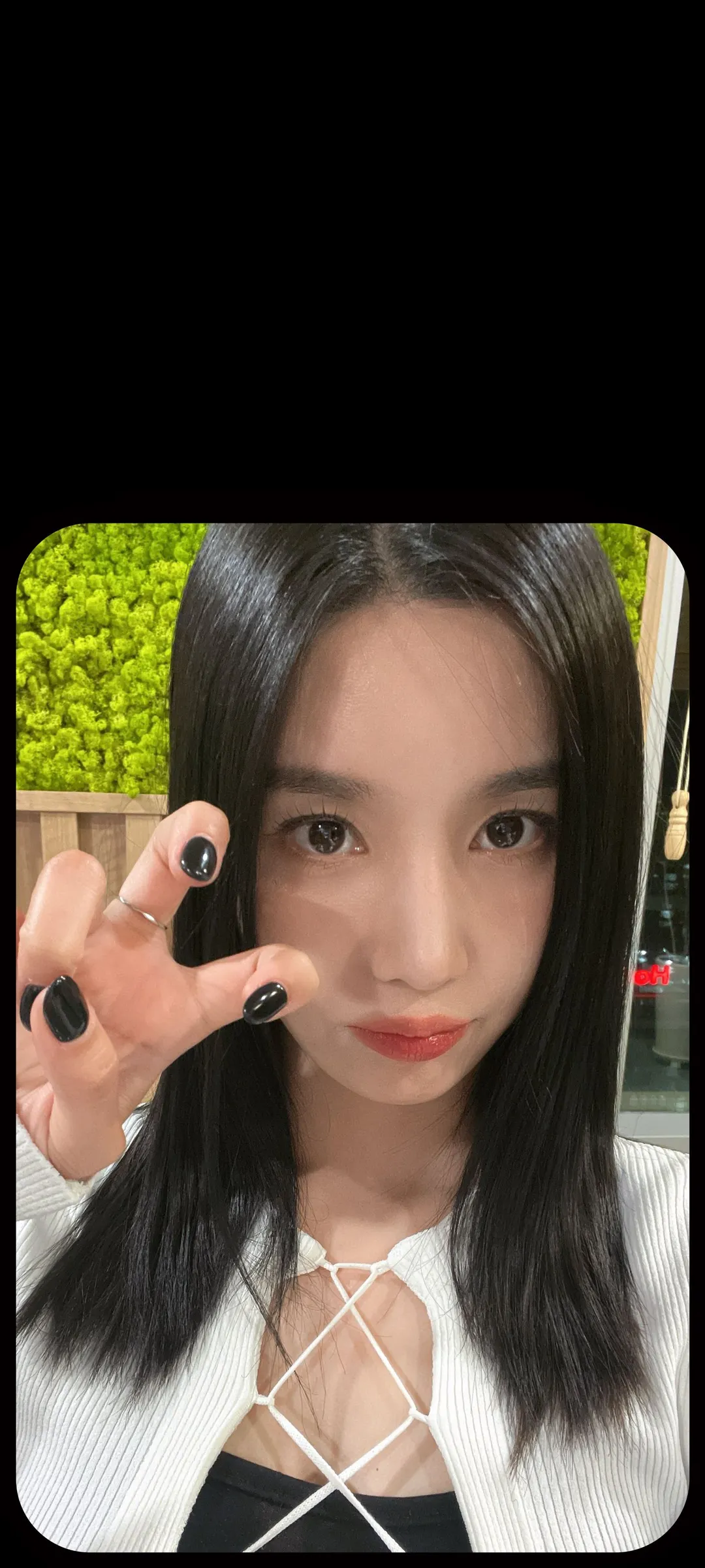 วอลเปเปอร์ หน้าจอล็อก มือถือ Kwon Eun-bi 4K HD ดาวน์โหลด — IZ*ONE
