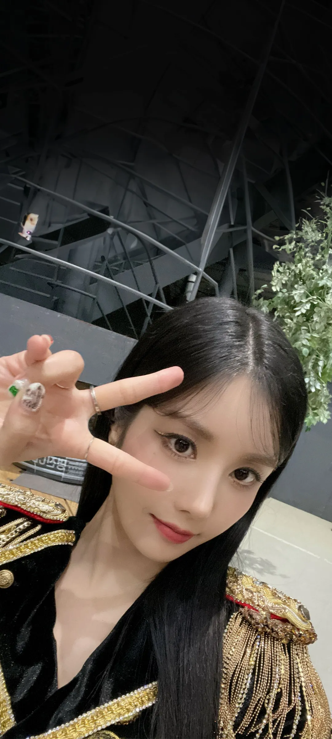 วอลเปเปอร์ หน้าจอล็อก มือถือ Kwon Eun-bi 4K HD ดาวน์โหลด — IZ*ONE