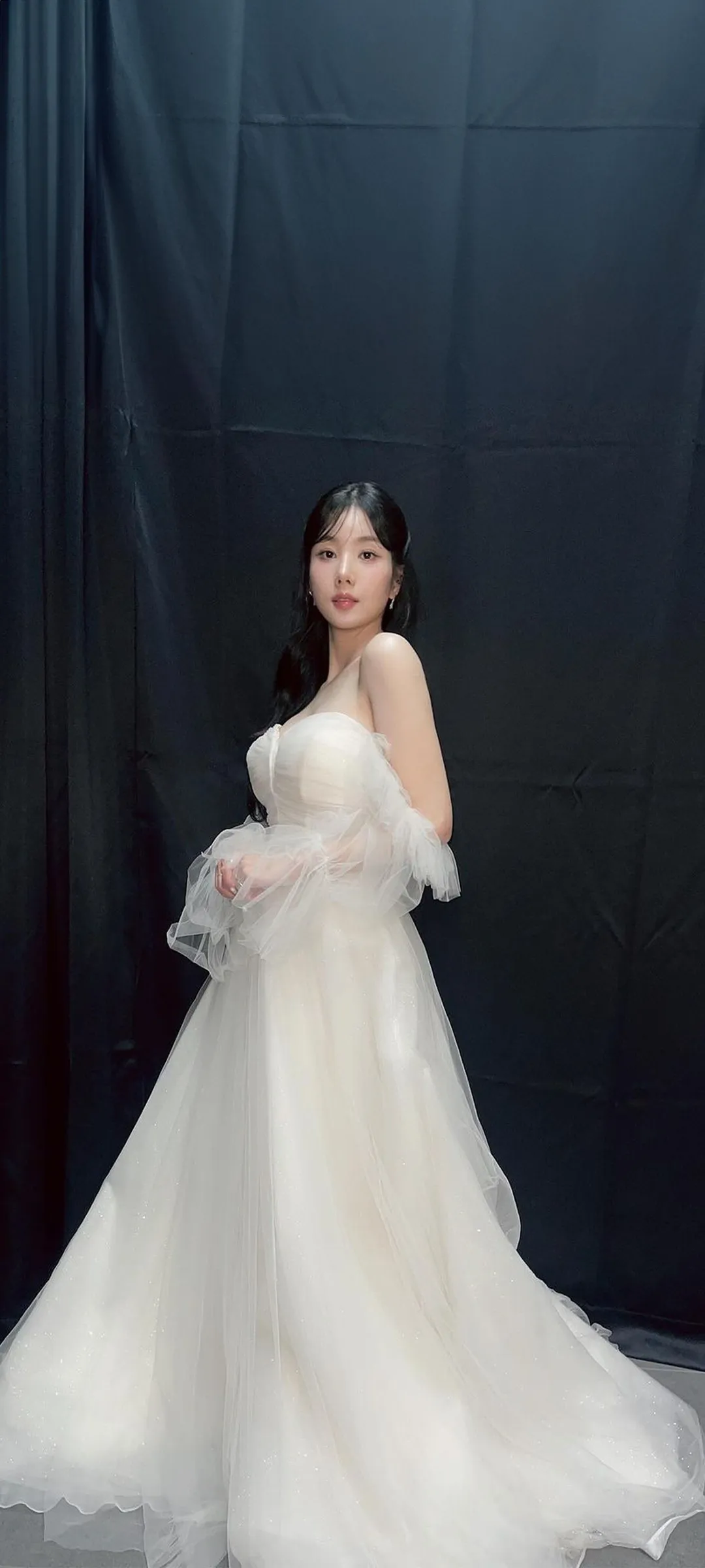 วอลเปเปอร์ หน้าจอล็อก มือถือ Kwon Eun-bi 4K HD ดาวน์โหลด — IZ*ONE