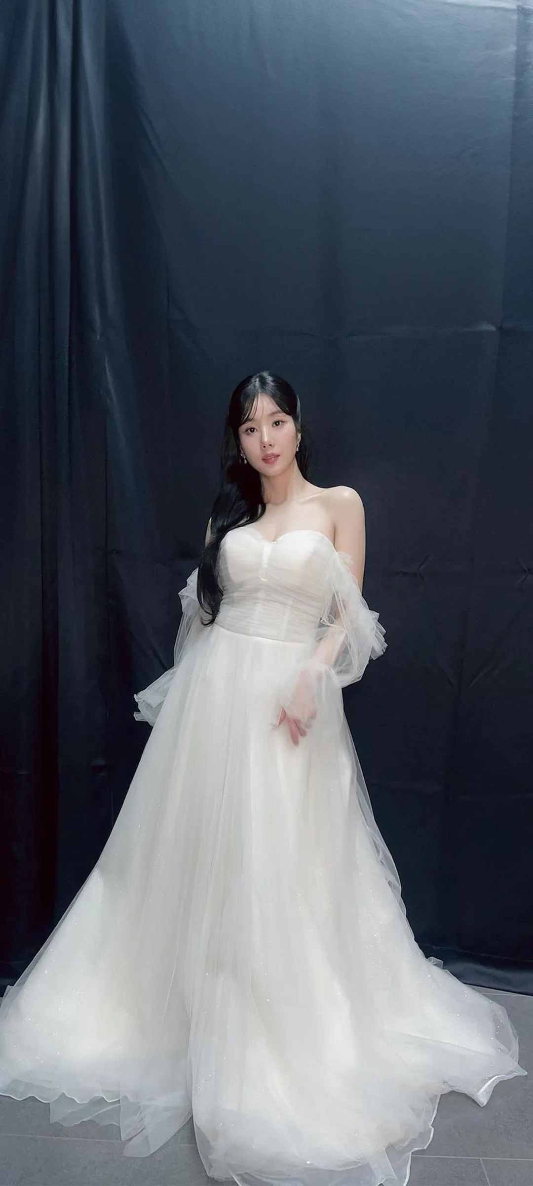 วอลเปเปอร์ หน้าจอล็อก มือถือ Kwon Eun-bi 4K HD ดาวน์โหลด — IZ*ONE